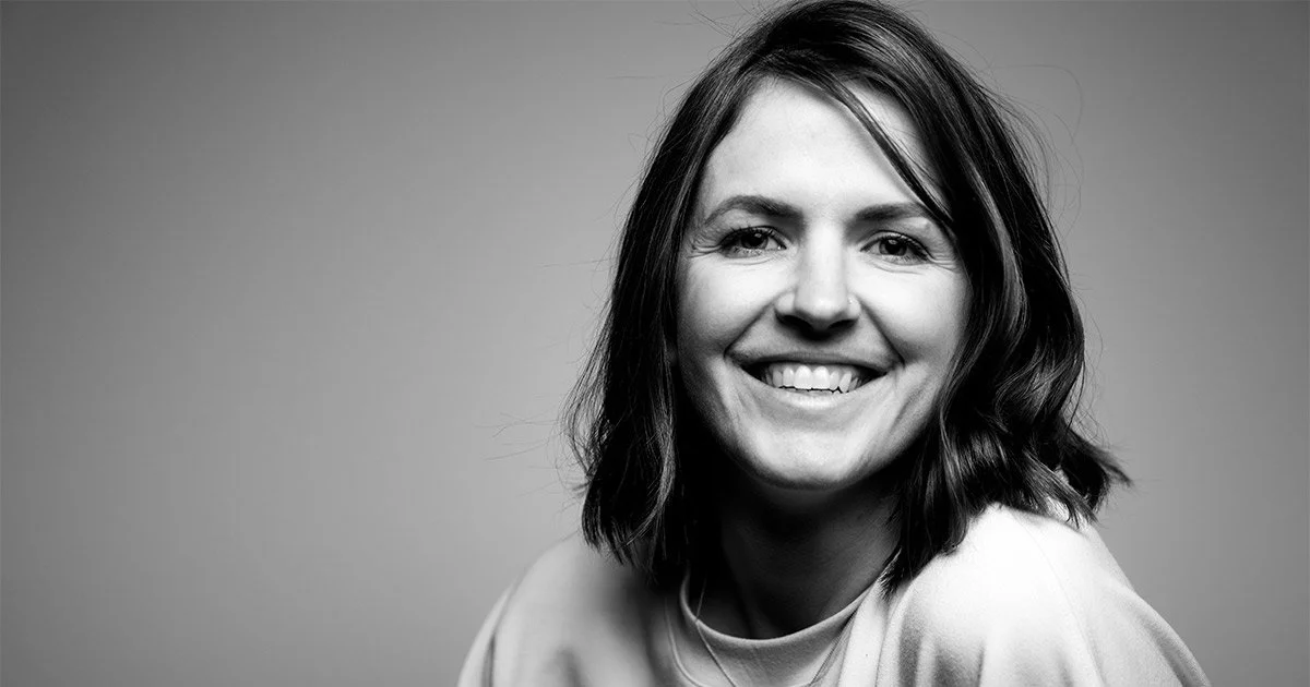 Persönlichkeit – Schwarz-Weiss Portraitserie mit Rebecca