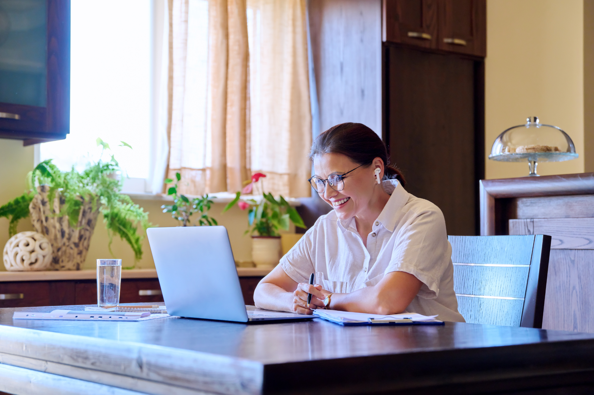 Online vs. In-Person Therapy: Which Is Right for You?