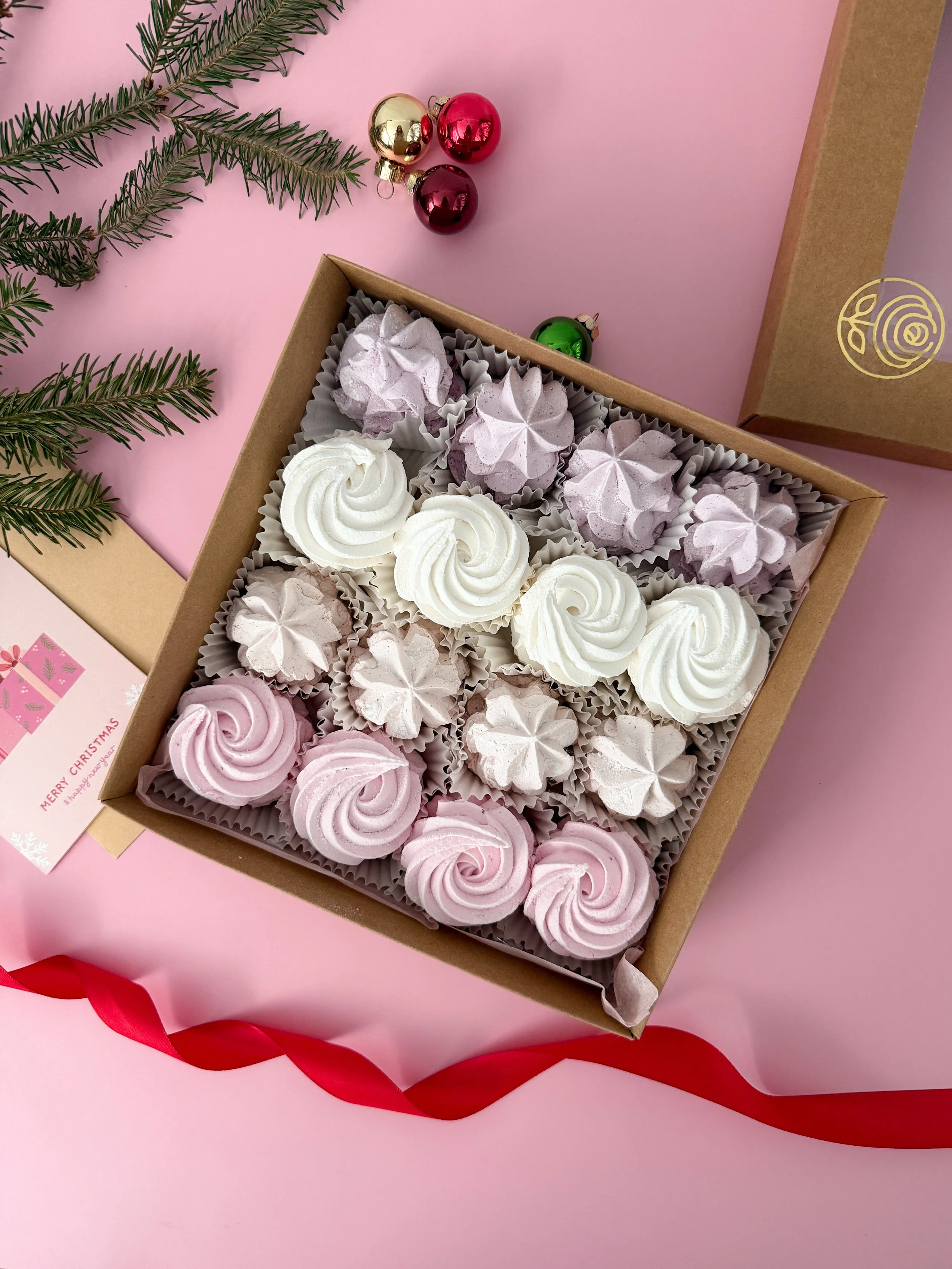 Large Zefir Christmas Gift Box .JPG