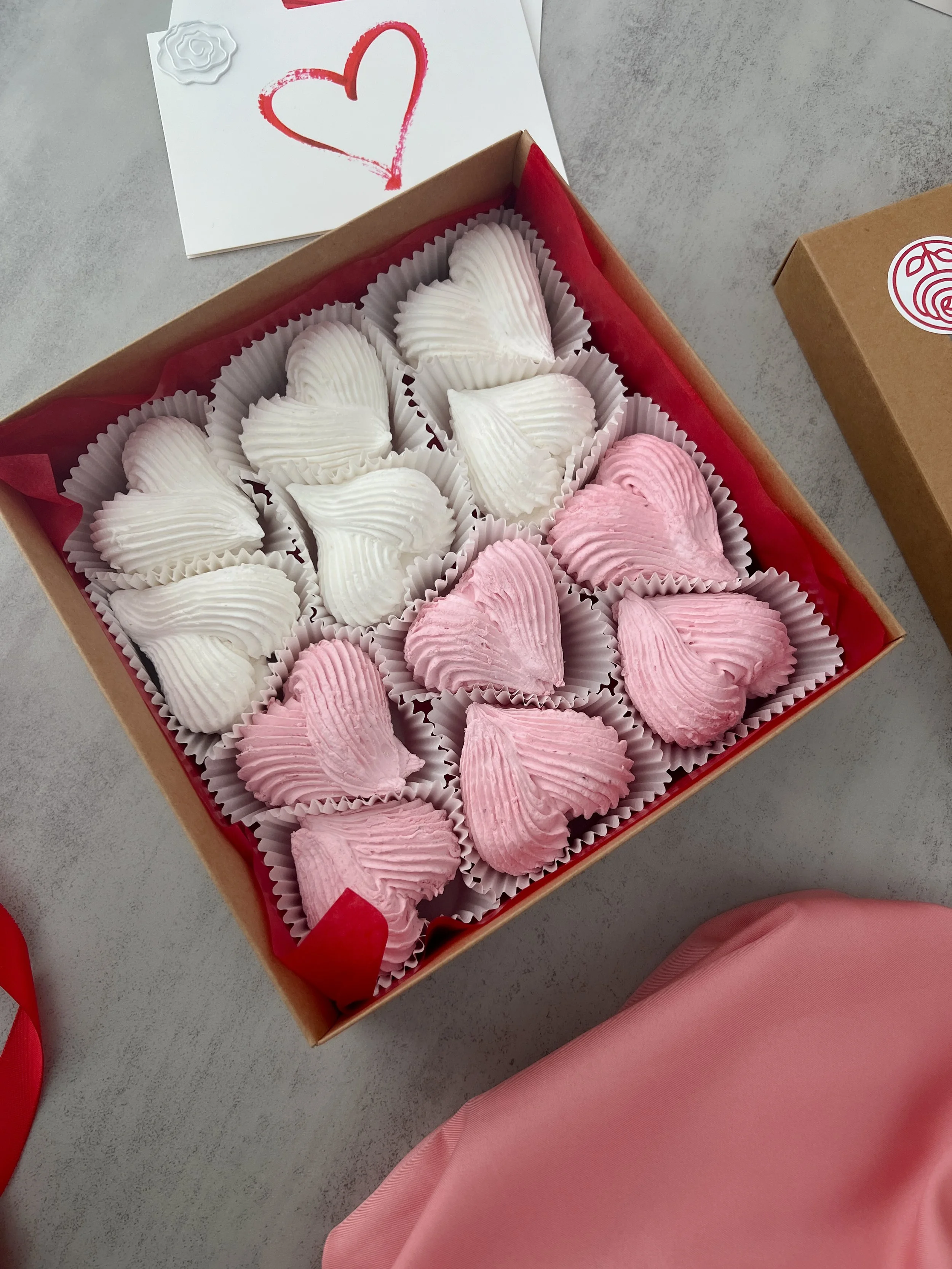 Marshmallow with Chocolate Valentines Gift Box