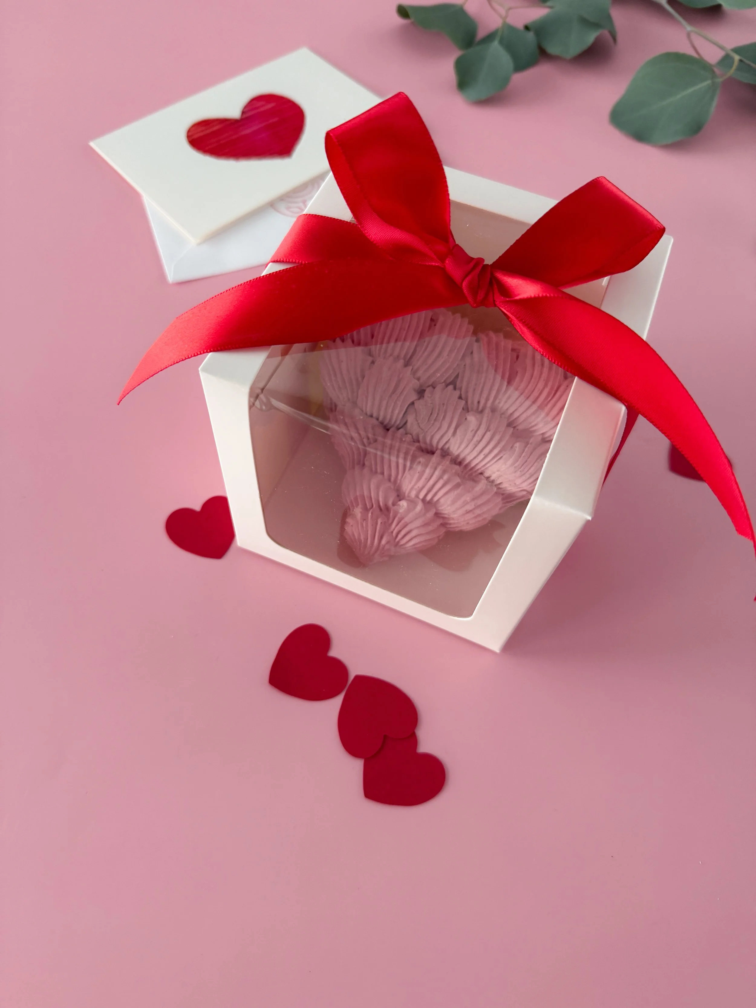 petit-zefir-heart-edible-flower-gift.JPG