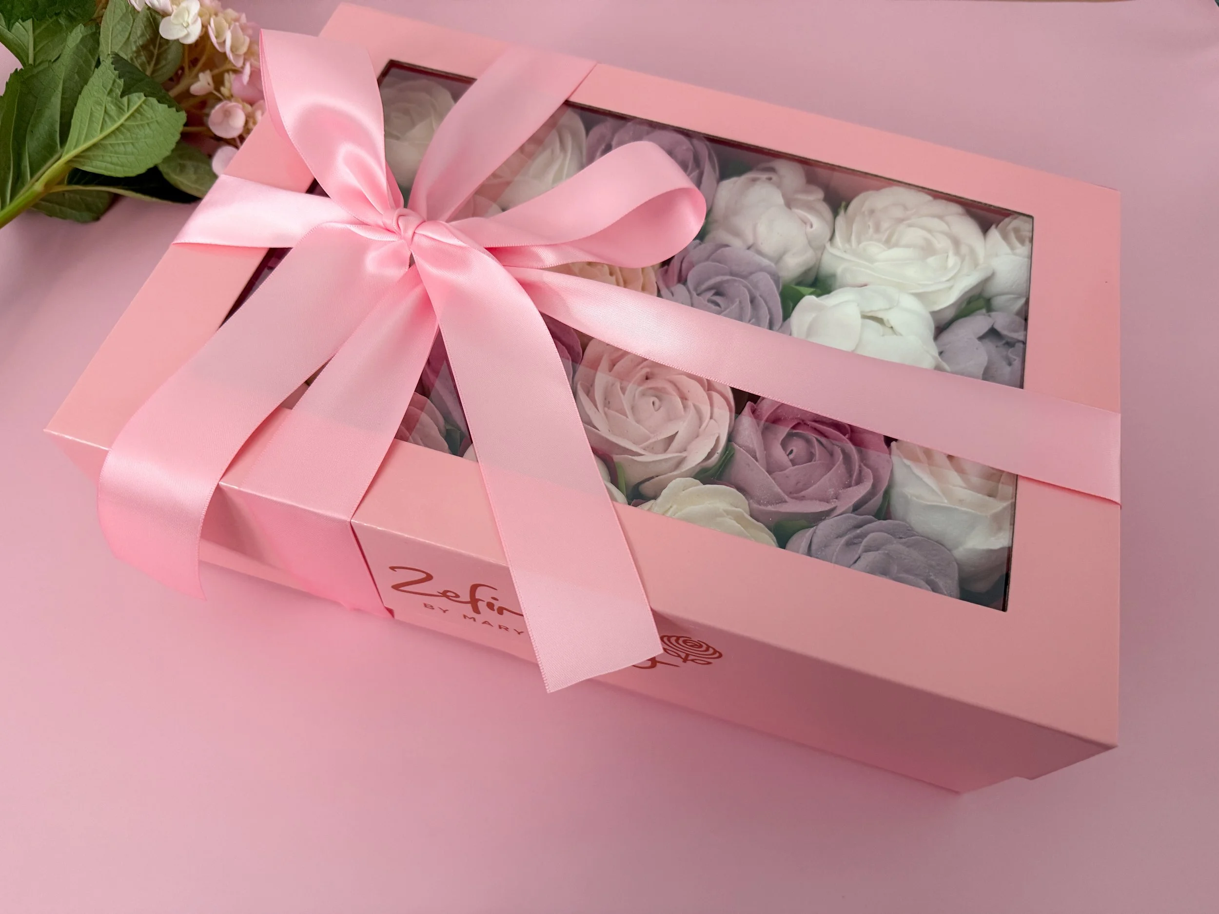 luxury-zefir-flower-bouquet-24-roses-peonies.JPG
