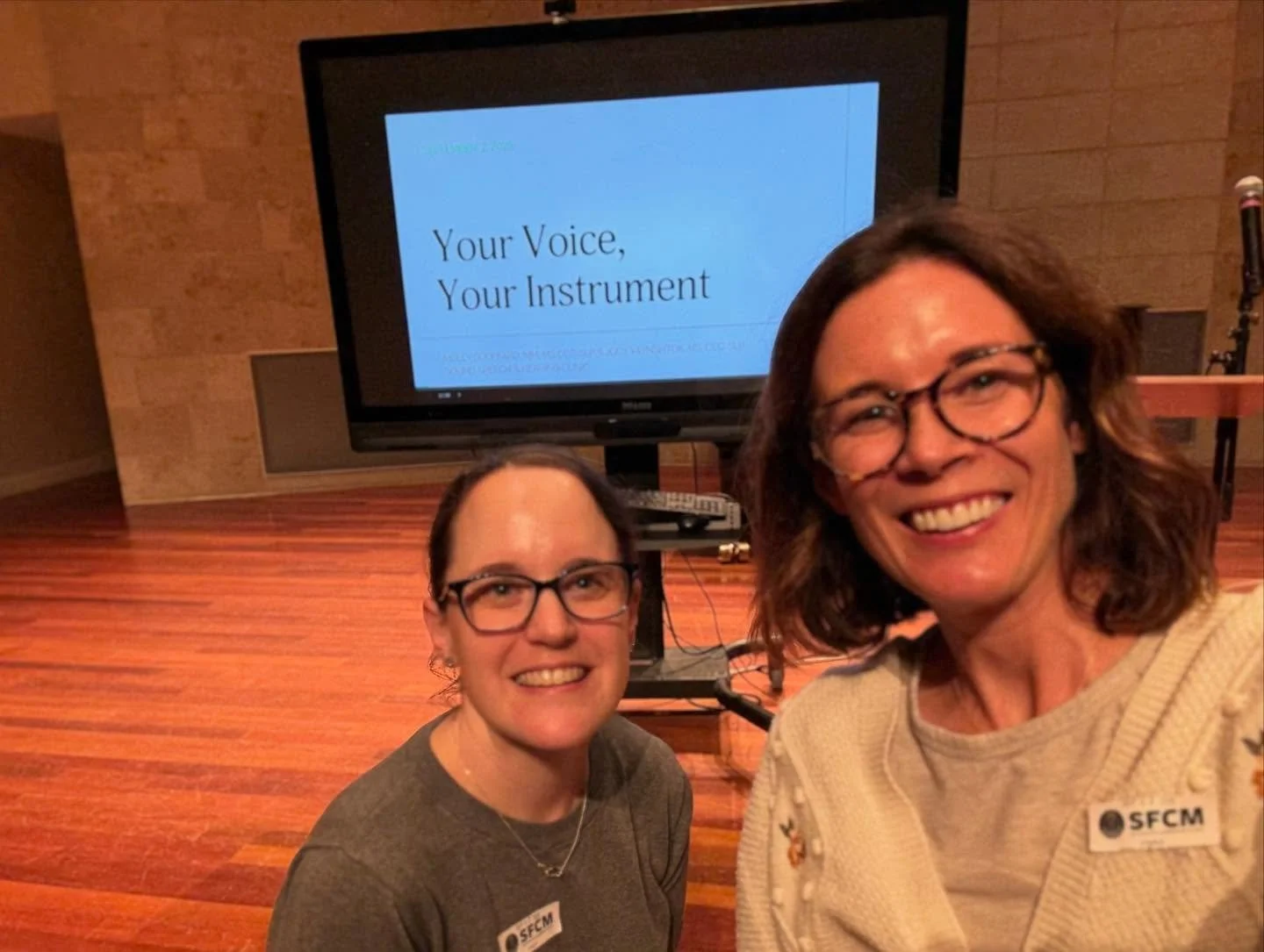 👩&zwj;🏫👩&zwj;🏫 We were so excited to kick off the school year for @sfconservmusic with a presentation to their Vocal Performance Lab! 

SLPs Molly and Jody spoke with students and faculty about professionally caring for their instruments - their 