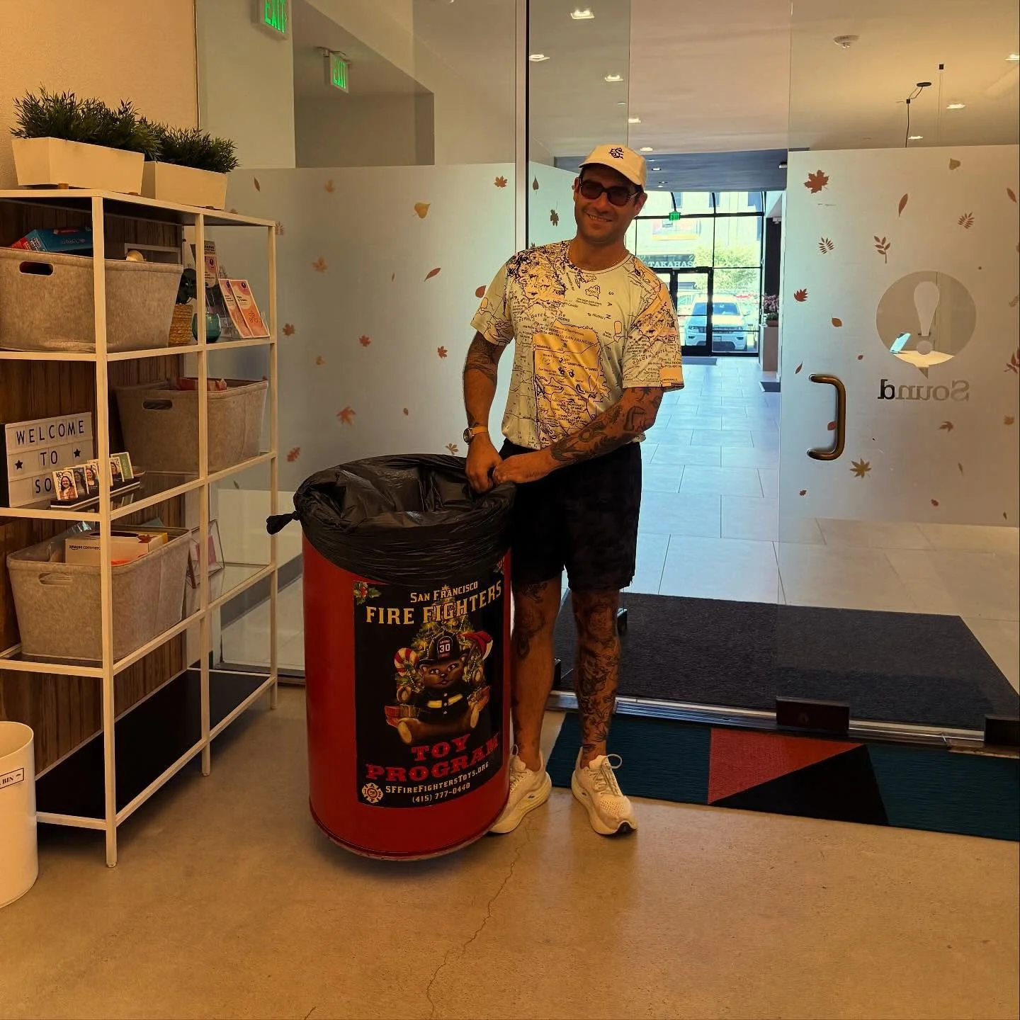 The @sfftoyprogram barrel is here and ready to be filled with lots of joy ➡️ swipe for suggested items! 

Bonus to dropping things off? You can come say hi to us at the clinic!! 🥰 💝