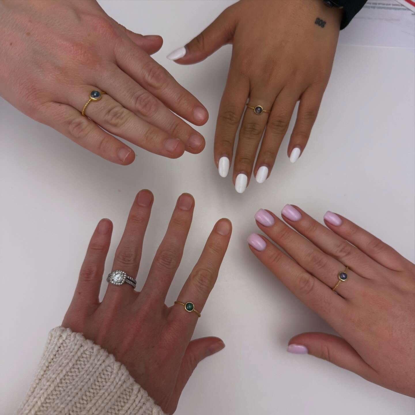 Nothing improves our mood like some team Valentine&rsquo;s bling 💍 💝

#soundshc