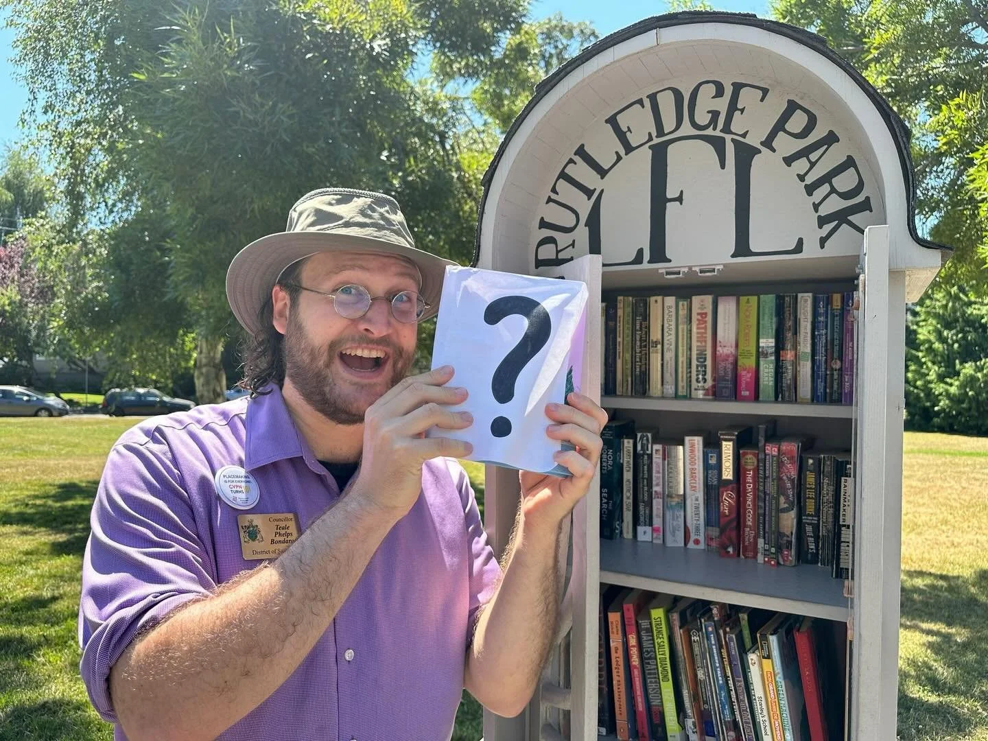 Join us tomorrow evening, November 25, at 6:00 PM!

We can build community by designing better public spaces! Get an introduction to placemaking, and then dive deeper into examples of how two forms of placemaking &ndash; little free libraries and roa