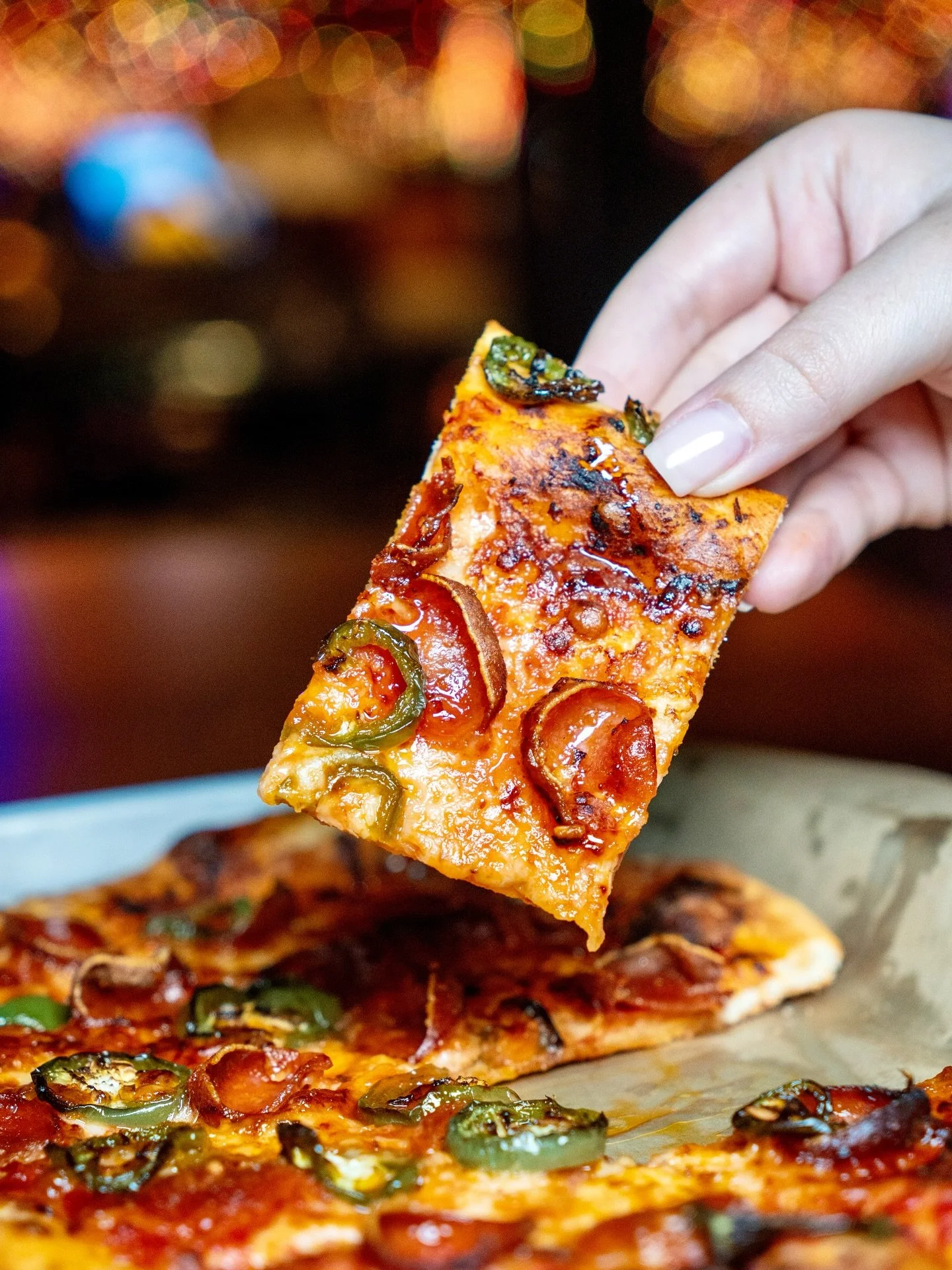 $10.99 Tavern Style Hot Honey Pepperoni Pizzas Monday- Friday from 11am-2pm! 🍕
.
.
.
#dallasfoodie #dallaslunch #dallaslunchspots #dallasbar #dallaseats