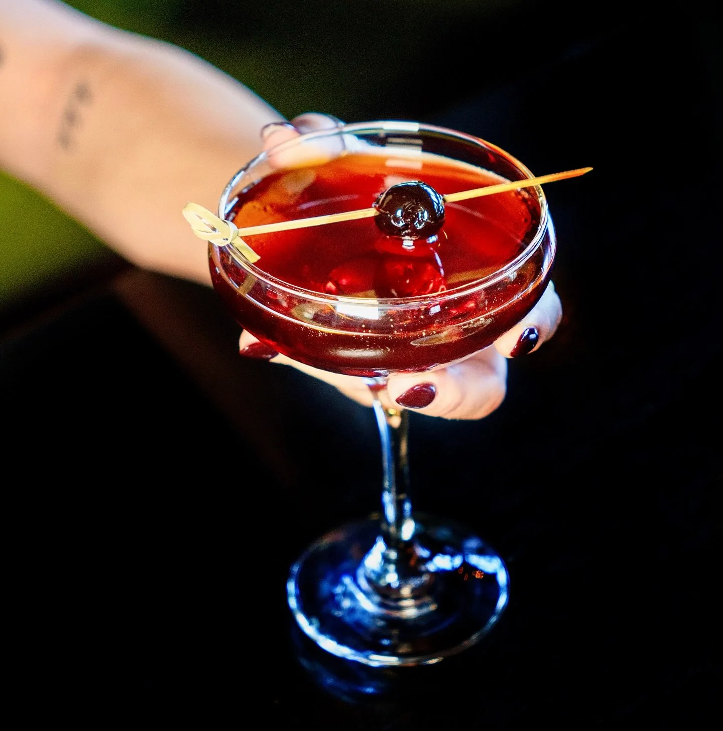 New Fall Cocktails 🍂 

Black Manhattan (pictured)
Pumpkin Spice Espresso Martini
Pear Spritz
Apple Cider Margarita 
.
.
.
#dallasbar #dallasdrinks #dallascocktails #fallcocktails