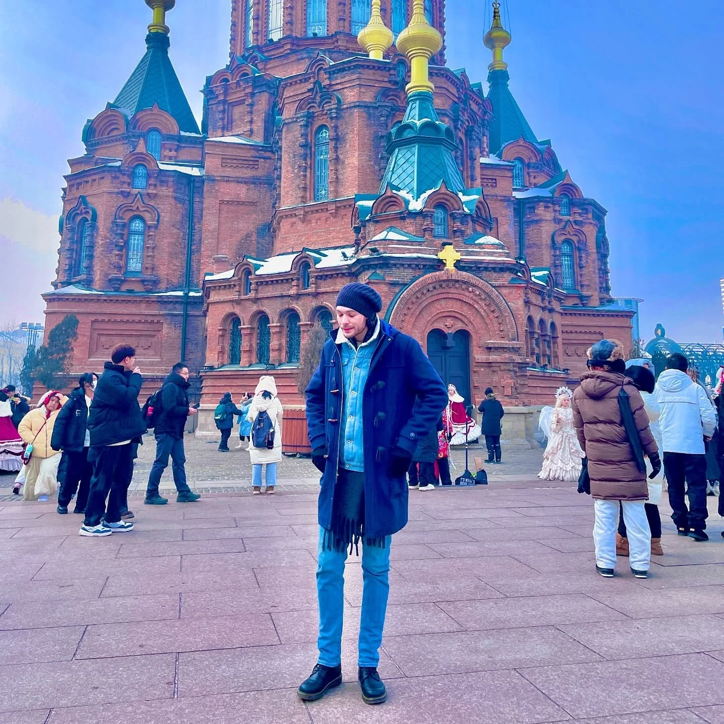 Harbin everywhere man, har-been everywhere 🎸 

TRAVEL LOG: HARBIN, THE ICE AND SNOW FESTIVAL, NORTHEASTERN CHINA

This was the trip that finally made it out of the group chat. On a brief weekend in the cold of January, we bundled up into even more l