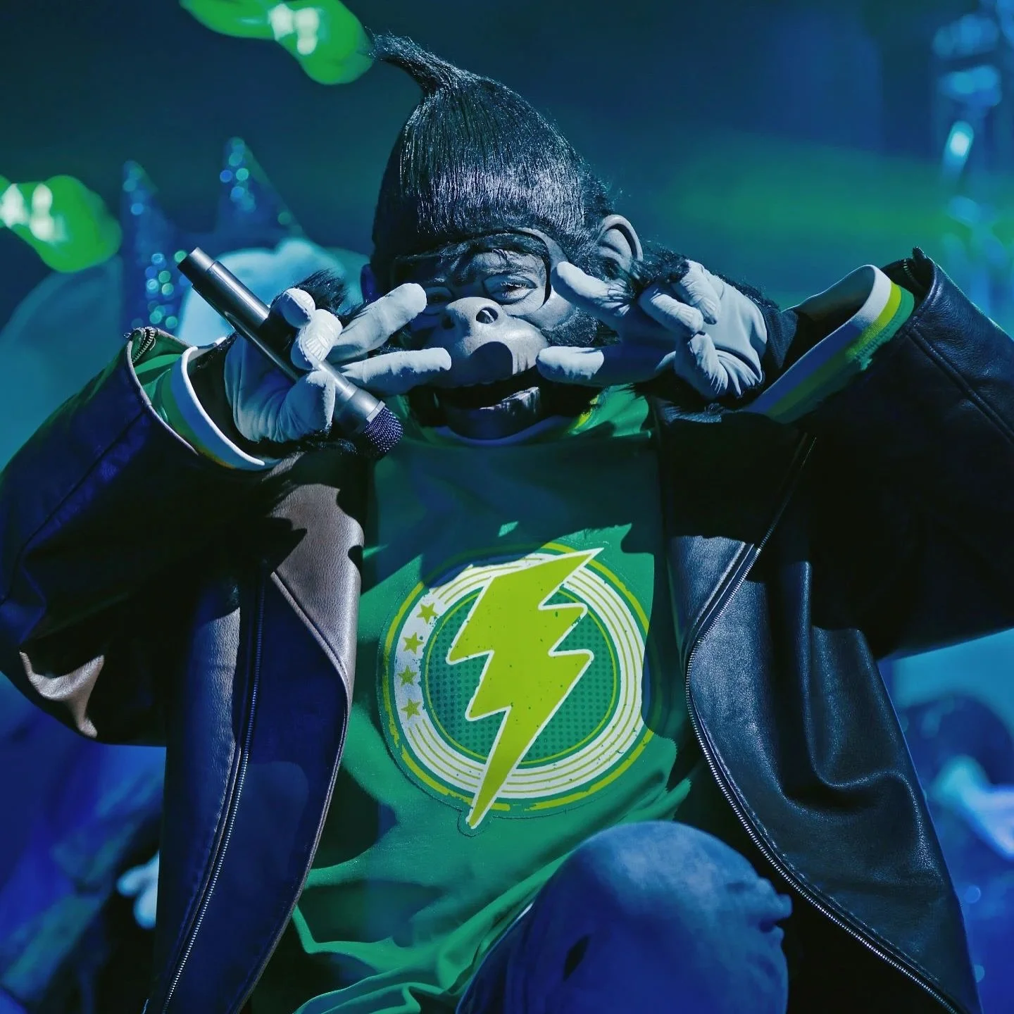 Tag yourself, today I&rsquo;m leaning Johnny 🦍

📸: @sweet_marshmallowfox 

#singontour #universalstudios #ubr #singmovie #actor #singer #universalstudiosbeijing