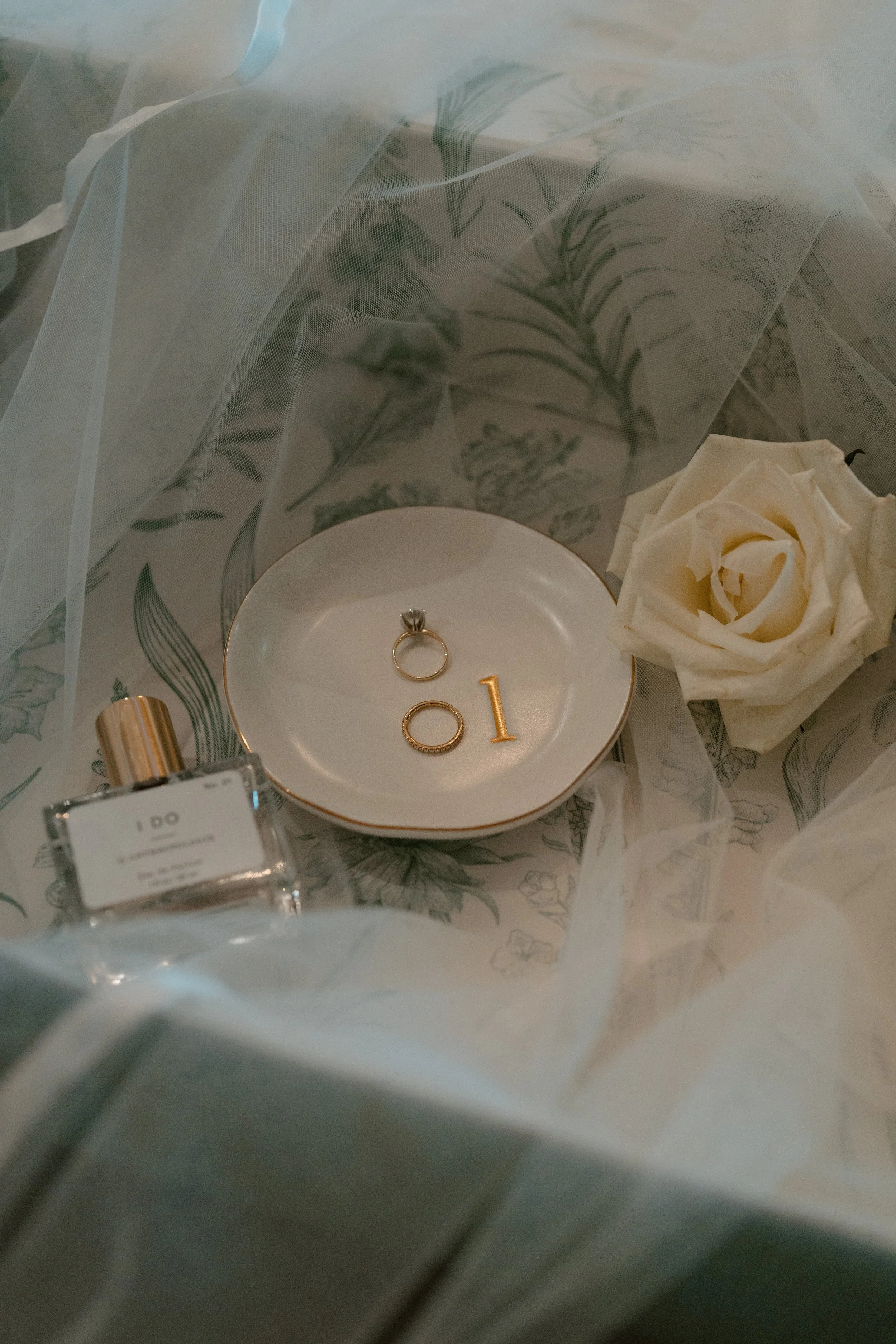 candid-austin-wedding-photos-texas-hill-country14.jpg