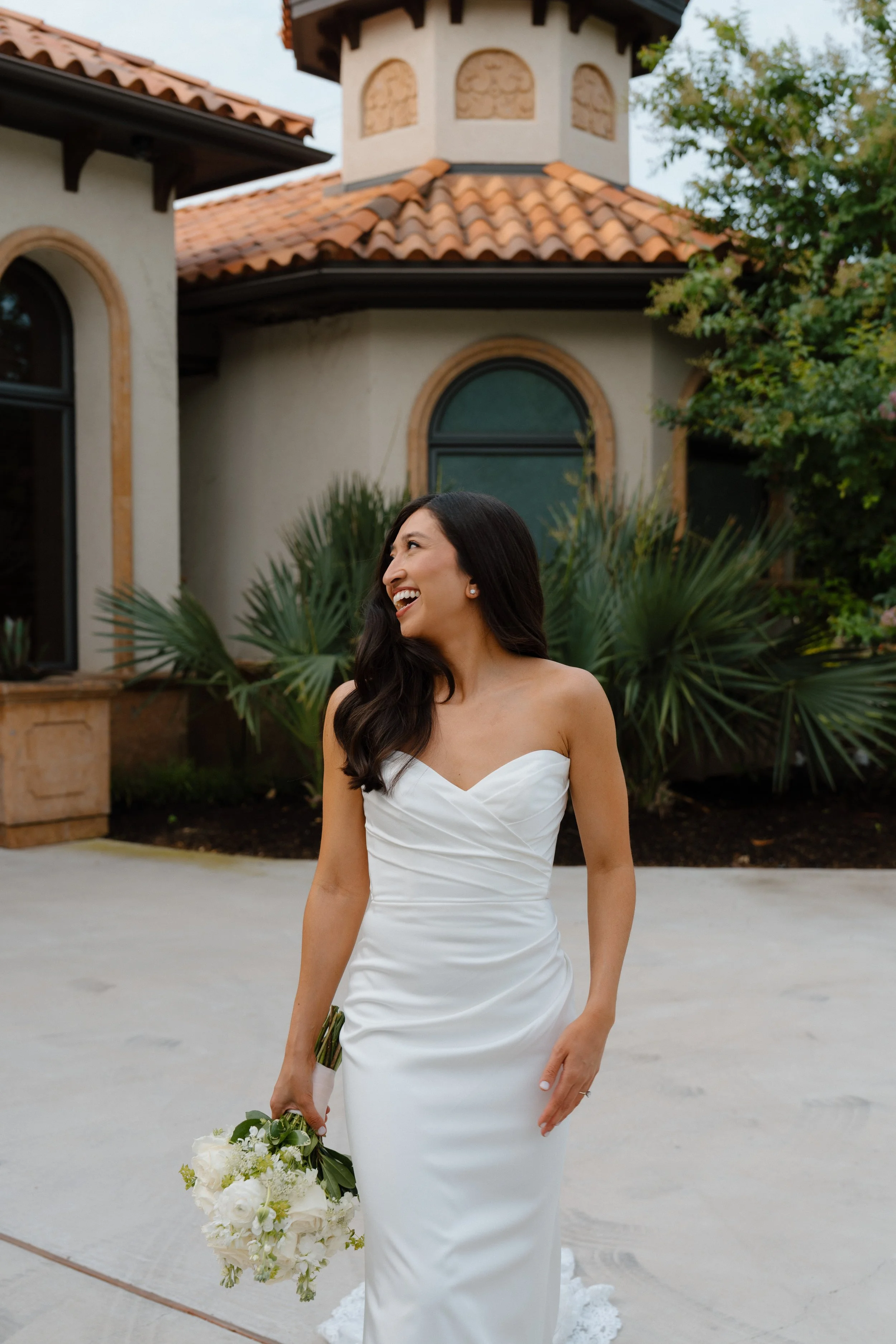 lake-travis-wedding-getting-ready-bride-details5.jpg