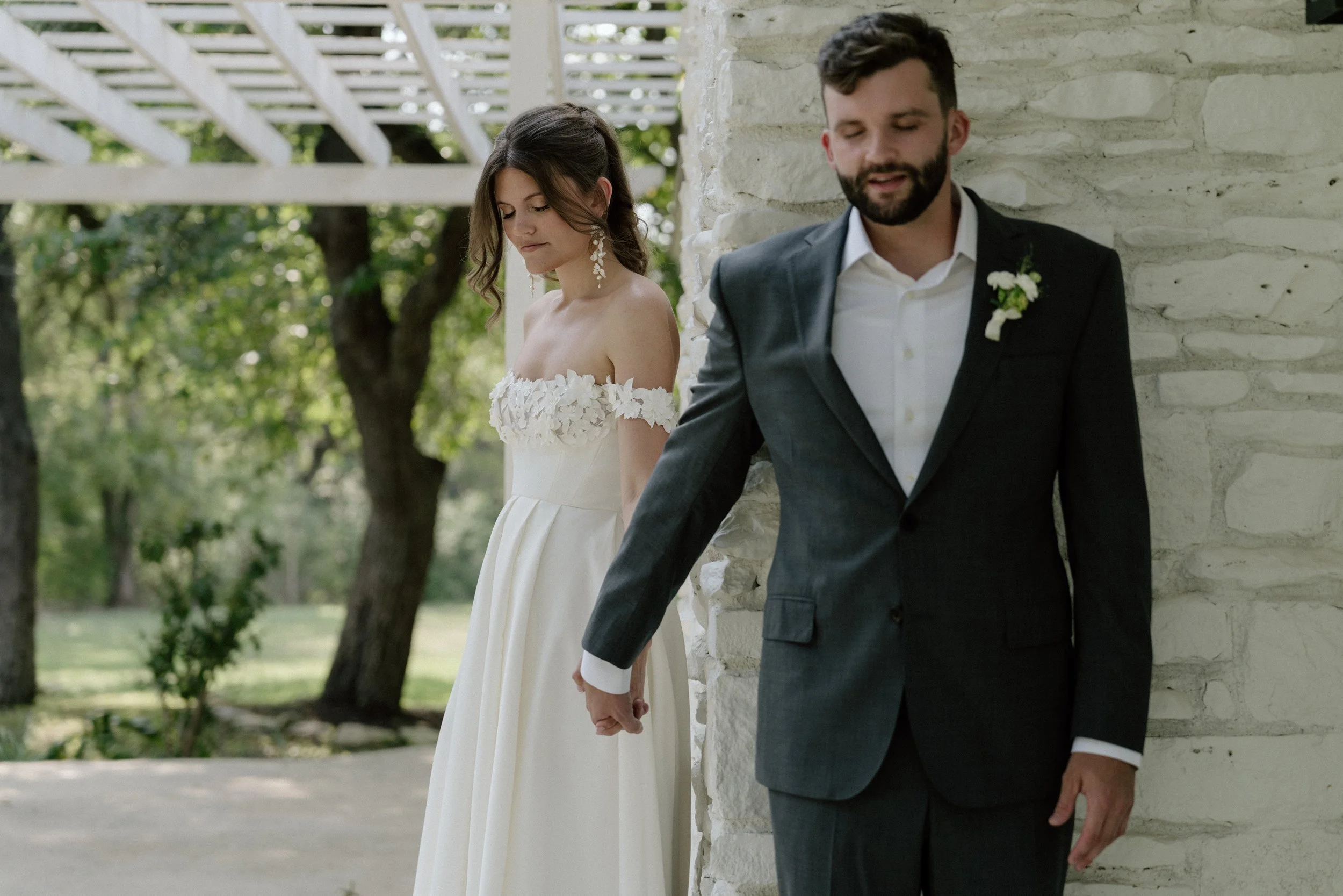 texas-hill-country-wedding-bride-groom-first-touch-3.jpg