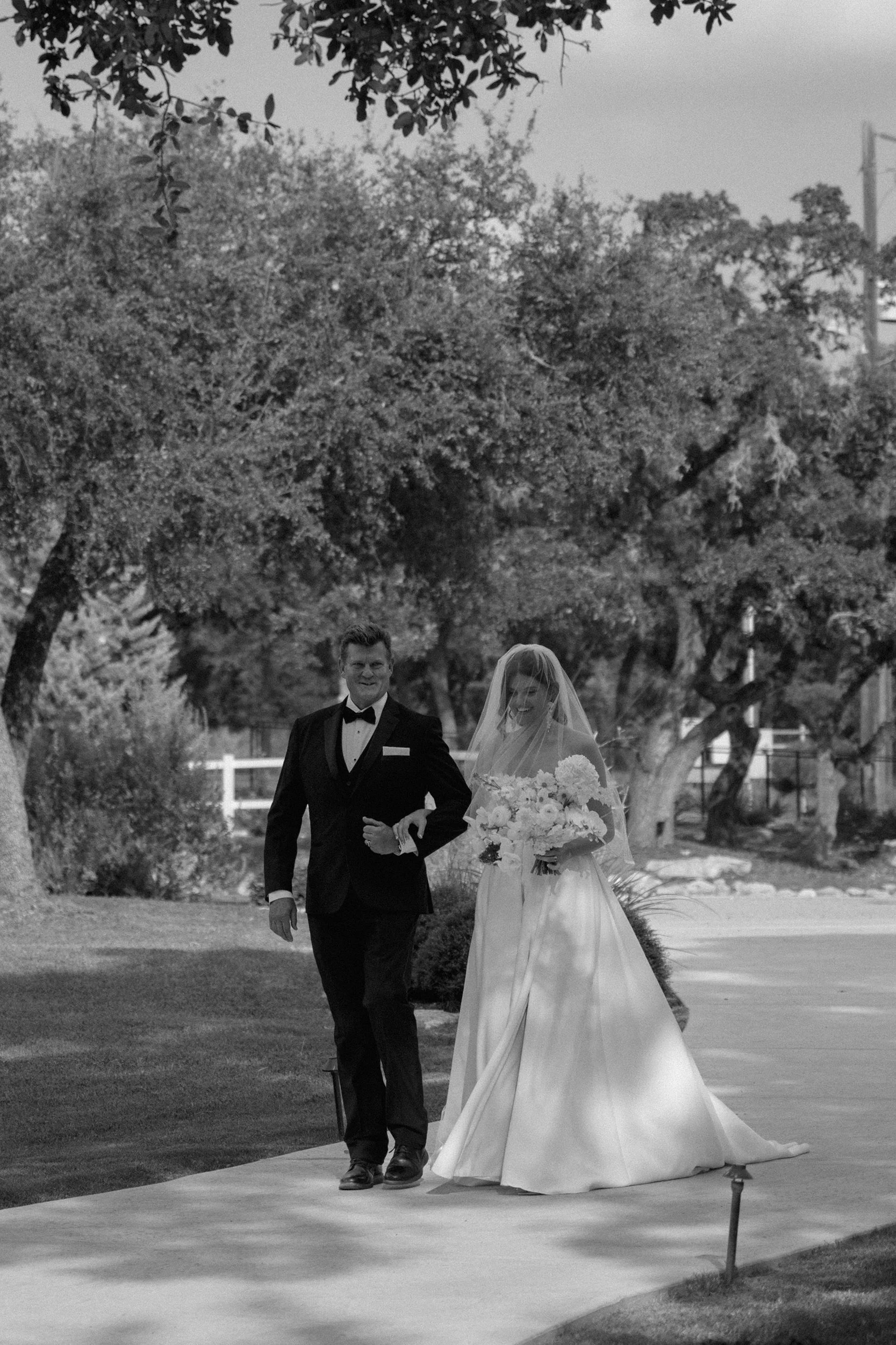 texas-hill-country-wedding-ceremony-addison-grove-5.jpg
