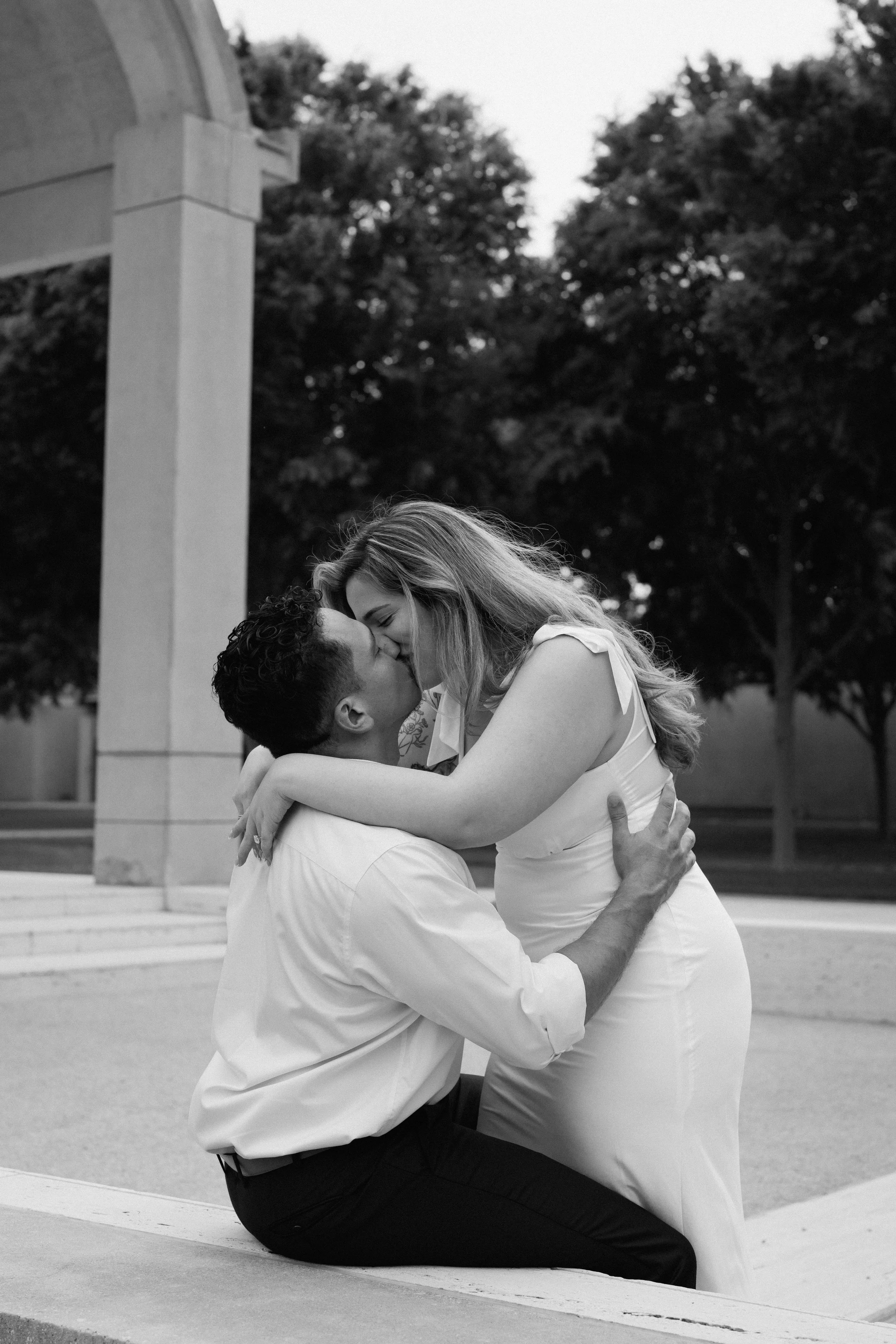 Kimbell-Art-Museum-Fort-Worth-Engagement-Session42.jpg