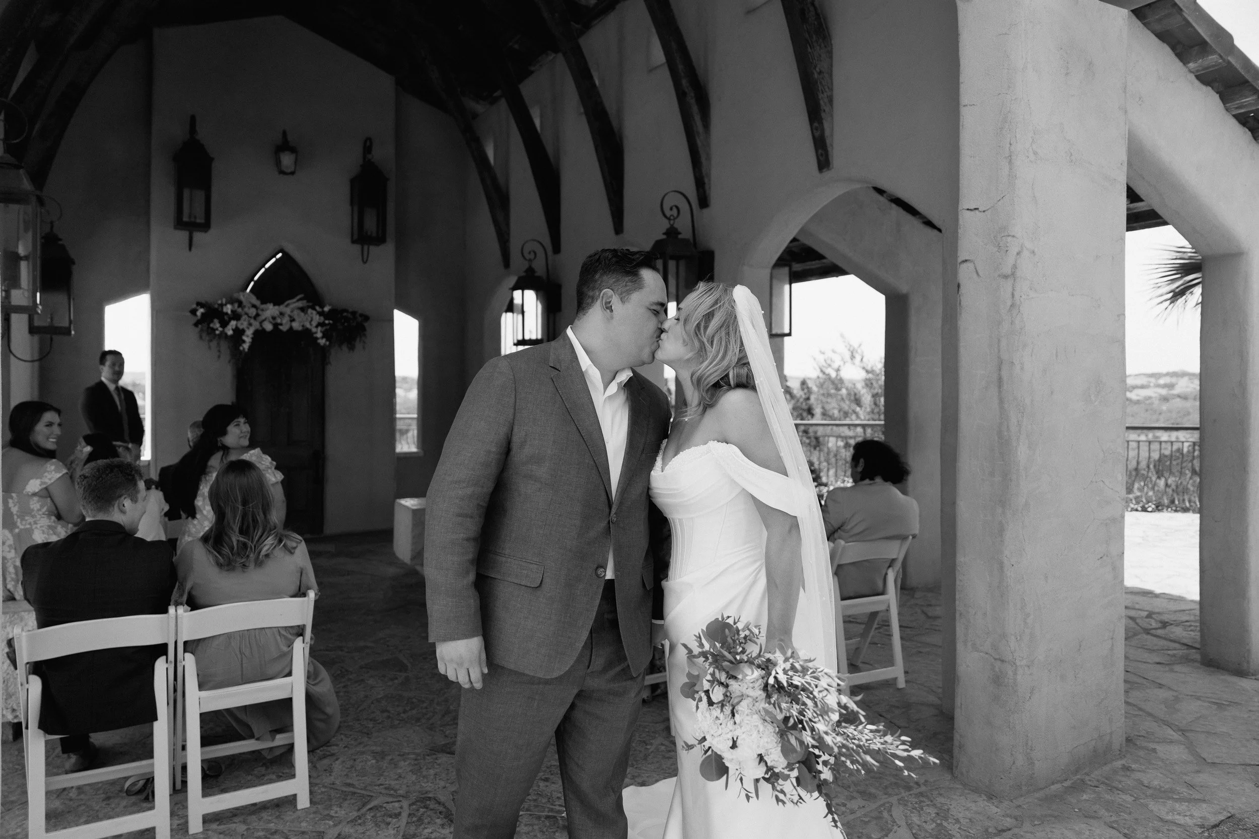 chapel-dulcinea-couple-kiss-guests.jpg