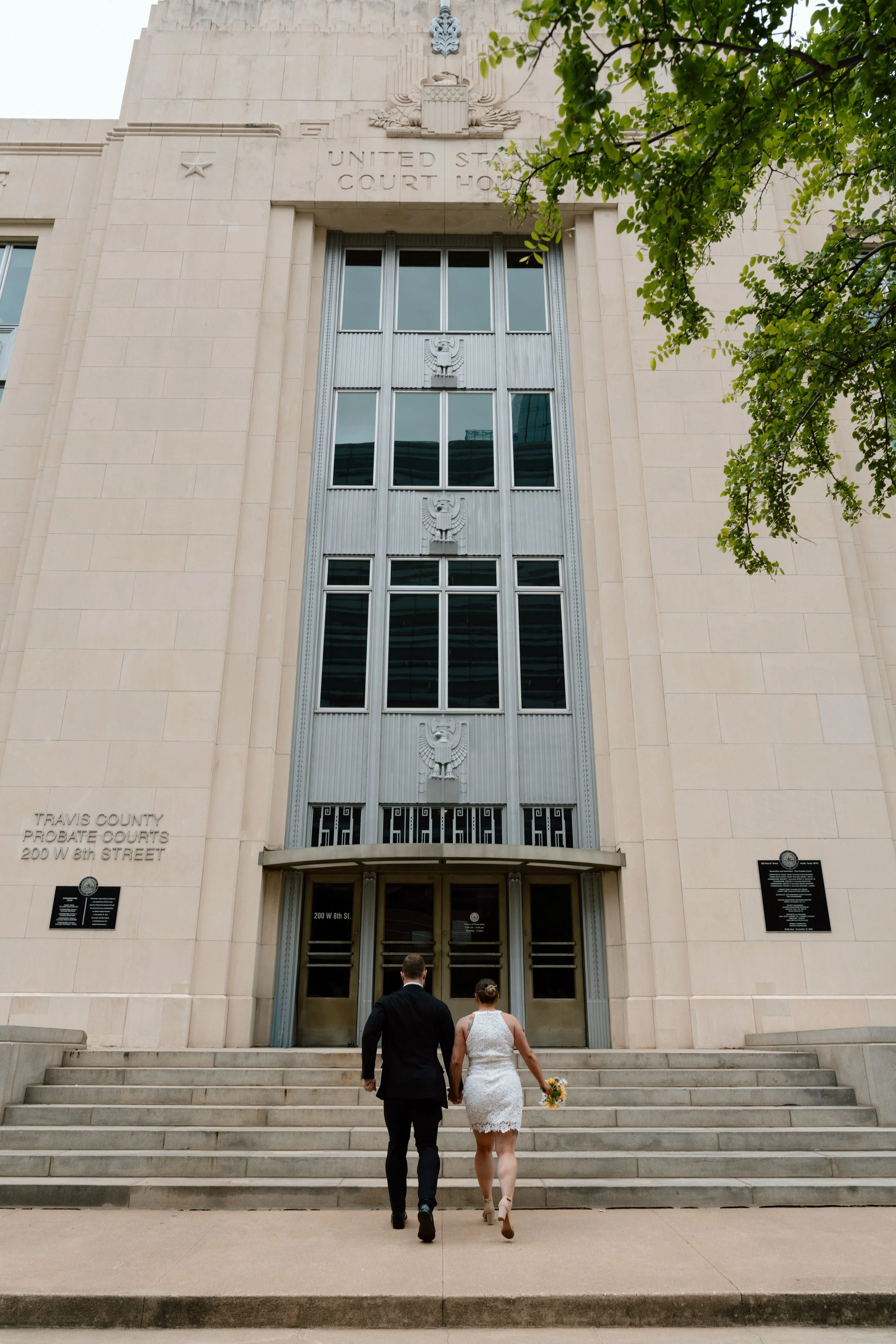 Downtown Austin Courthouse elopement