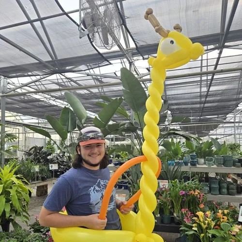 Balloon giraffe sculpture