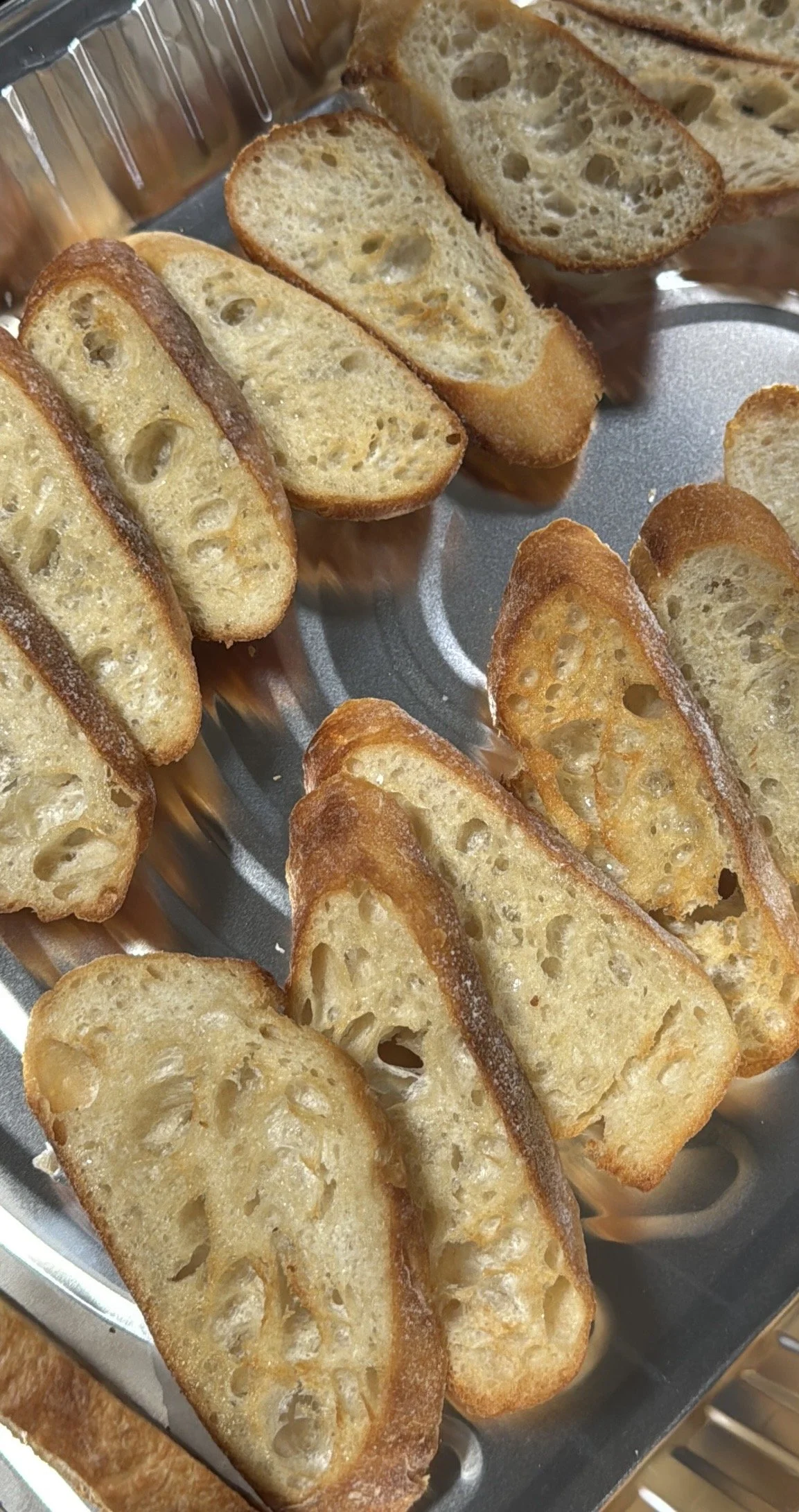 Garlic Bread (Serves 8-10)