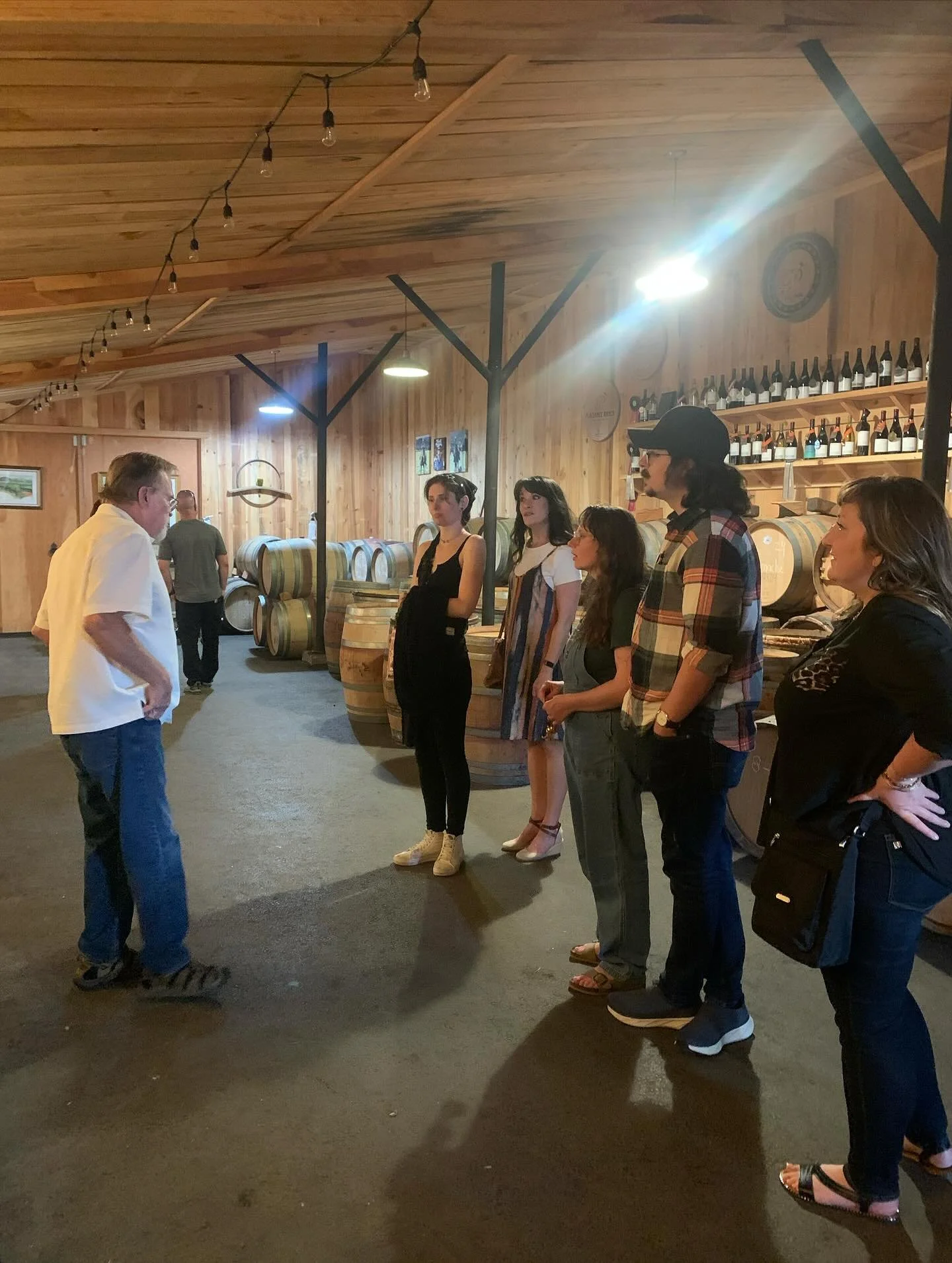 One of my favorite parts about Rogue Valley wine country? Oftentimes it’s the winemaker (or cider maker!) themselves pouring your glass. 🍷 
From cellar chats to barrel room pours, experience a personal and authentic wine country experience wit