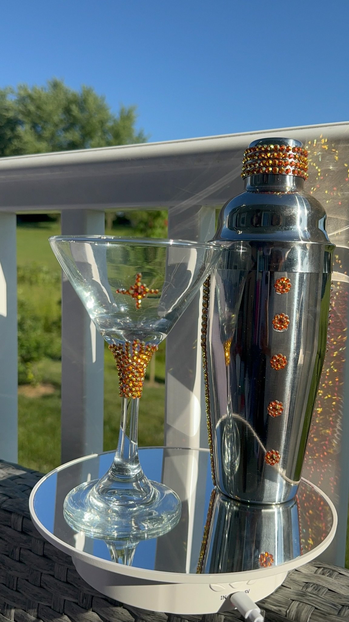 Martini Shaker With Glasses / Rhinestone