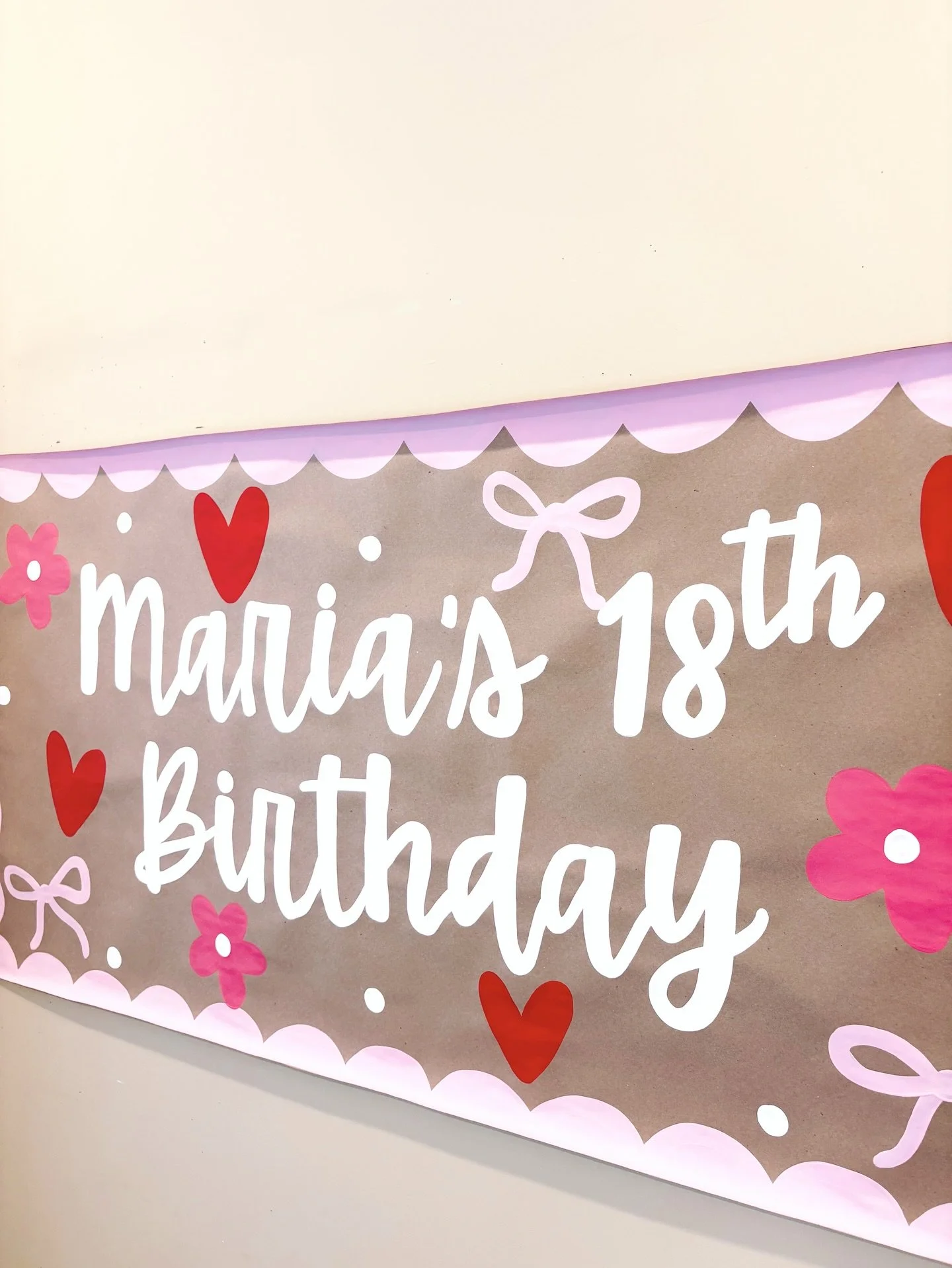 Pretty and pink for Maria&rsquo;s 18th Birthday!! Thank you so much for your order!!🎀🌸&hearts;️✨

#brownpaperbanner #bannerpainting #birthdaybanners