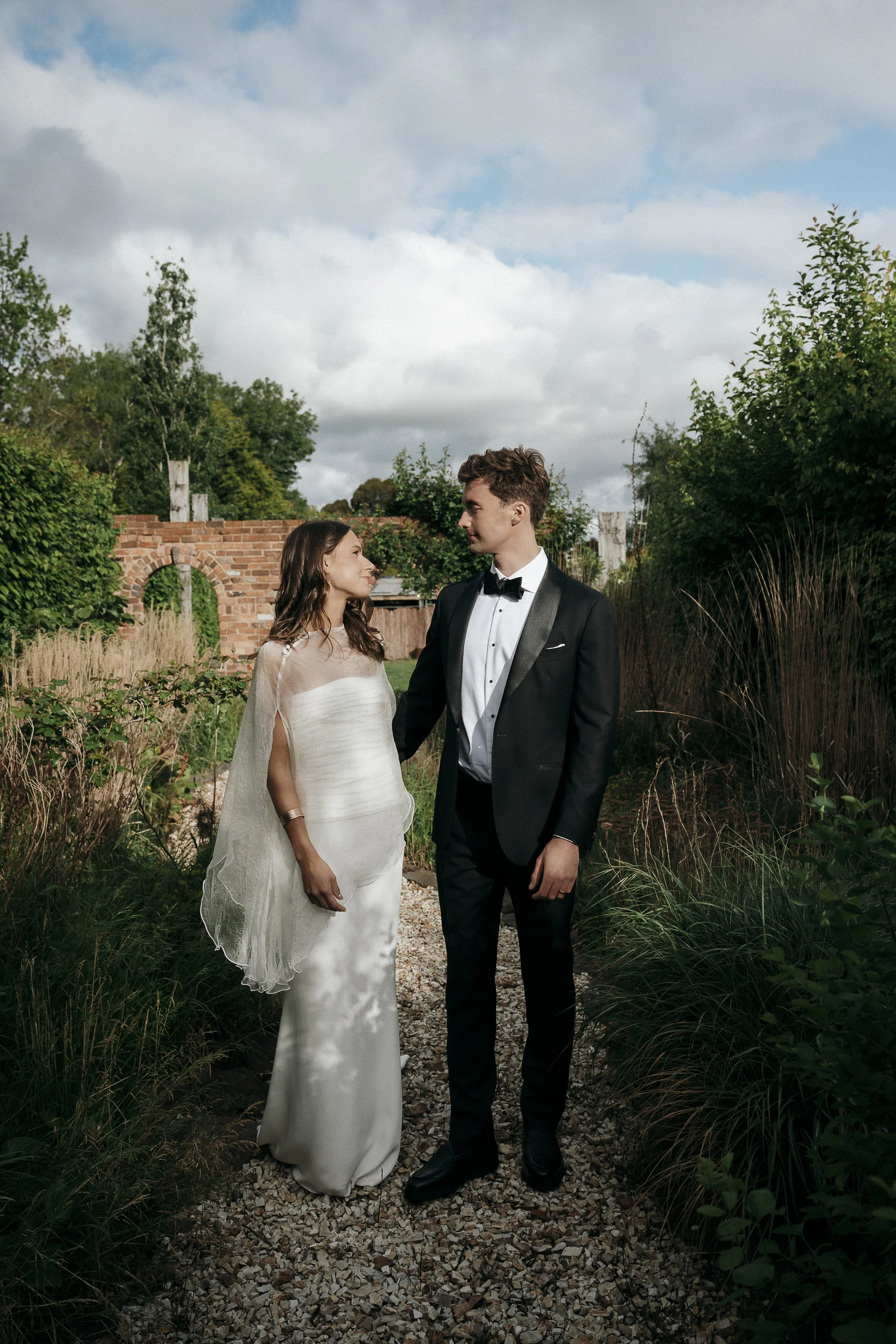 A Modern &amp; Elegant Elopement at Acre of Roses, Trentham