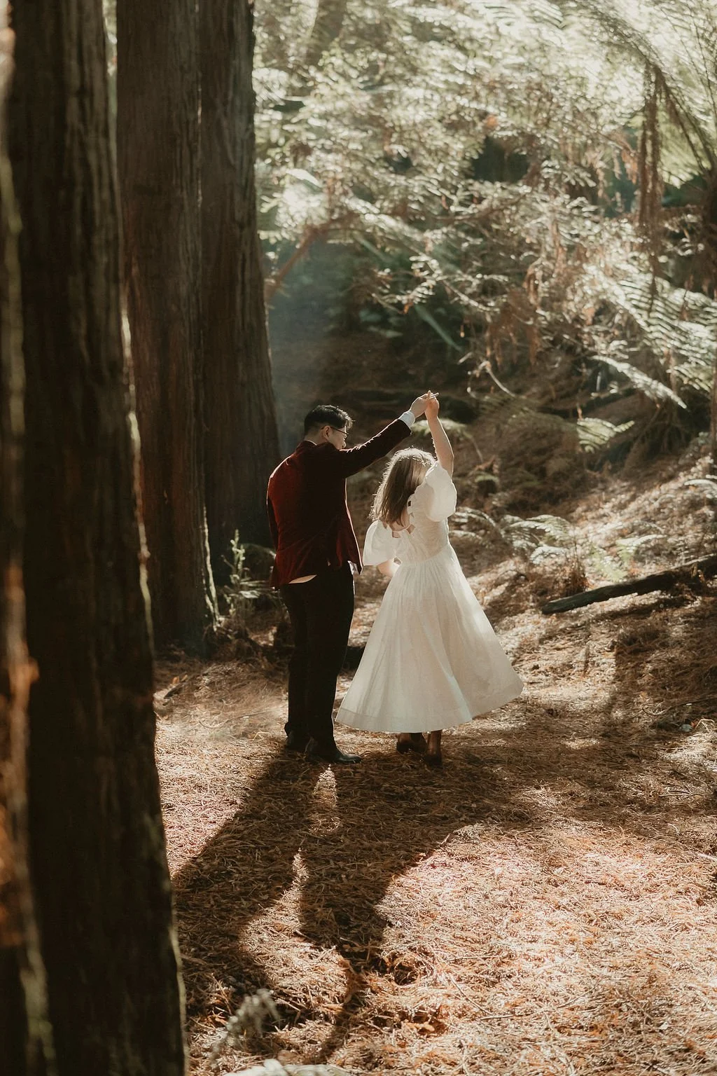 Couple photography redwoods