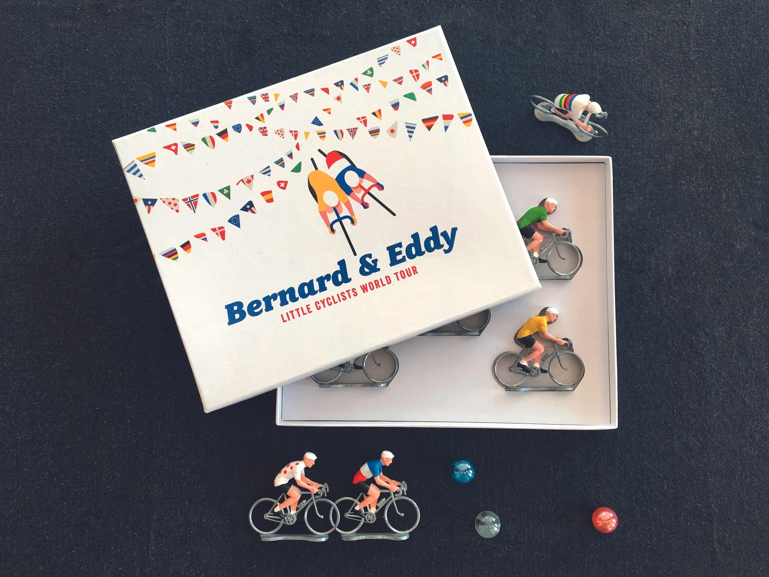 boite-bernard-et-eddy-cycliste-bille
