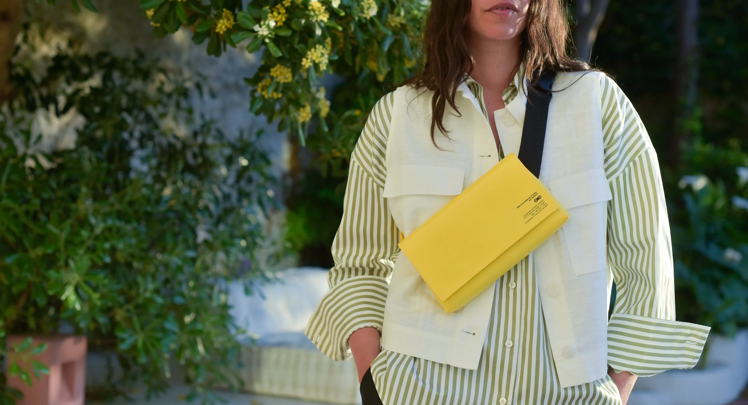 Banane jaune en bandoulière - Rainette Shop