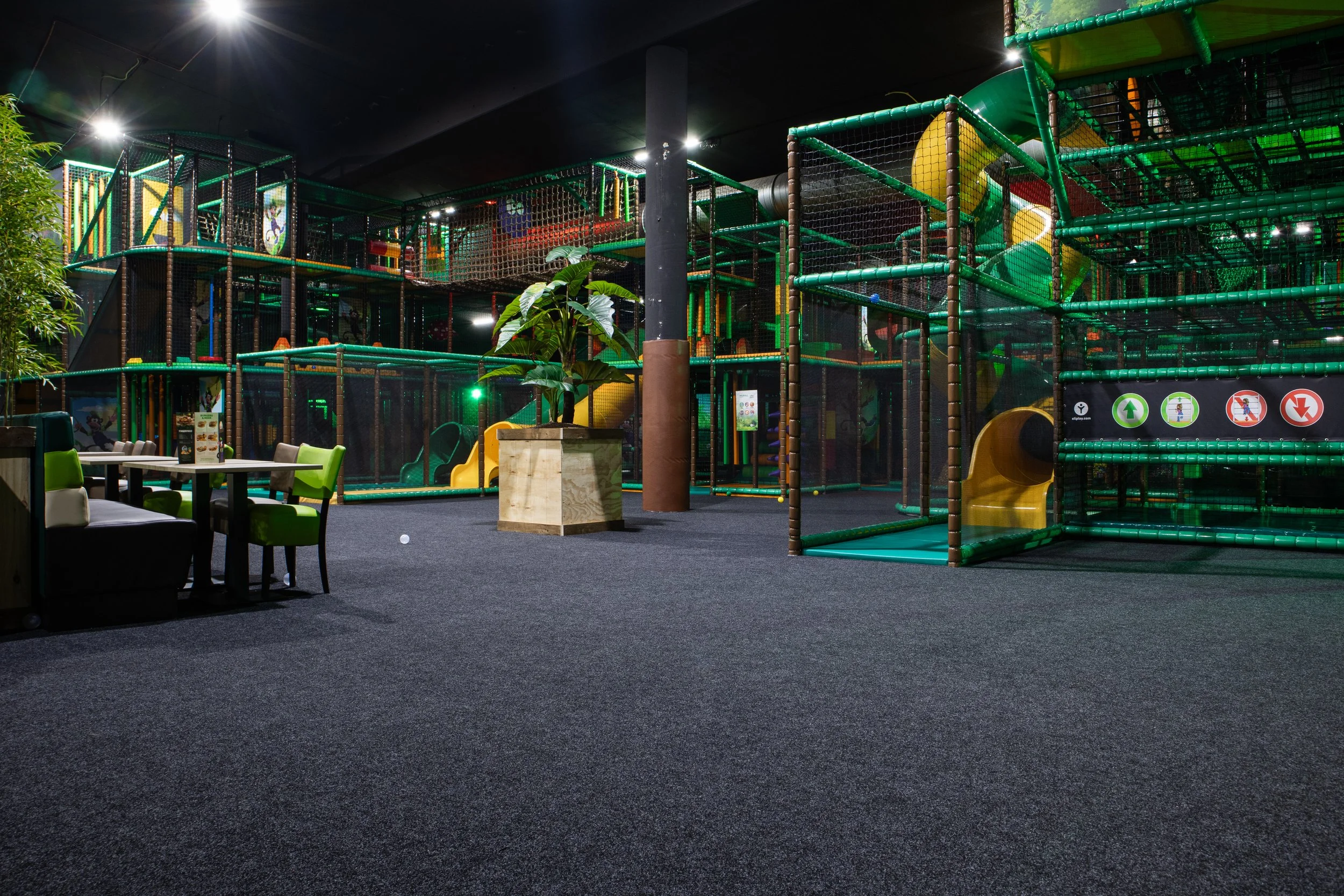 Vivaprojects - Monkey Town (Den Haag Nederland)-8.jpg