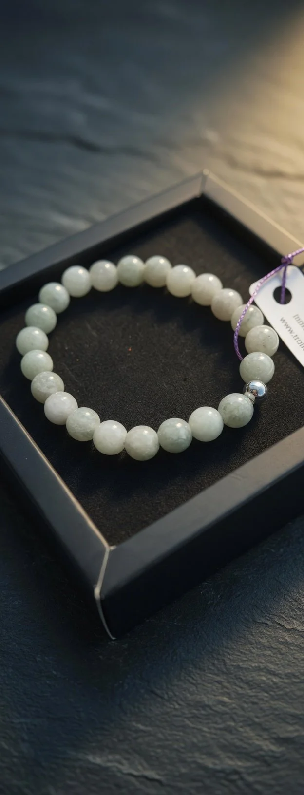 burmese-jade-tranquility-bracelet---sq2498675-enhanced-01.jpg