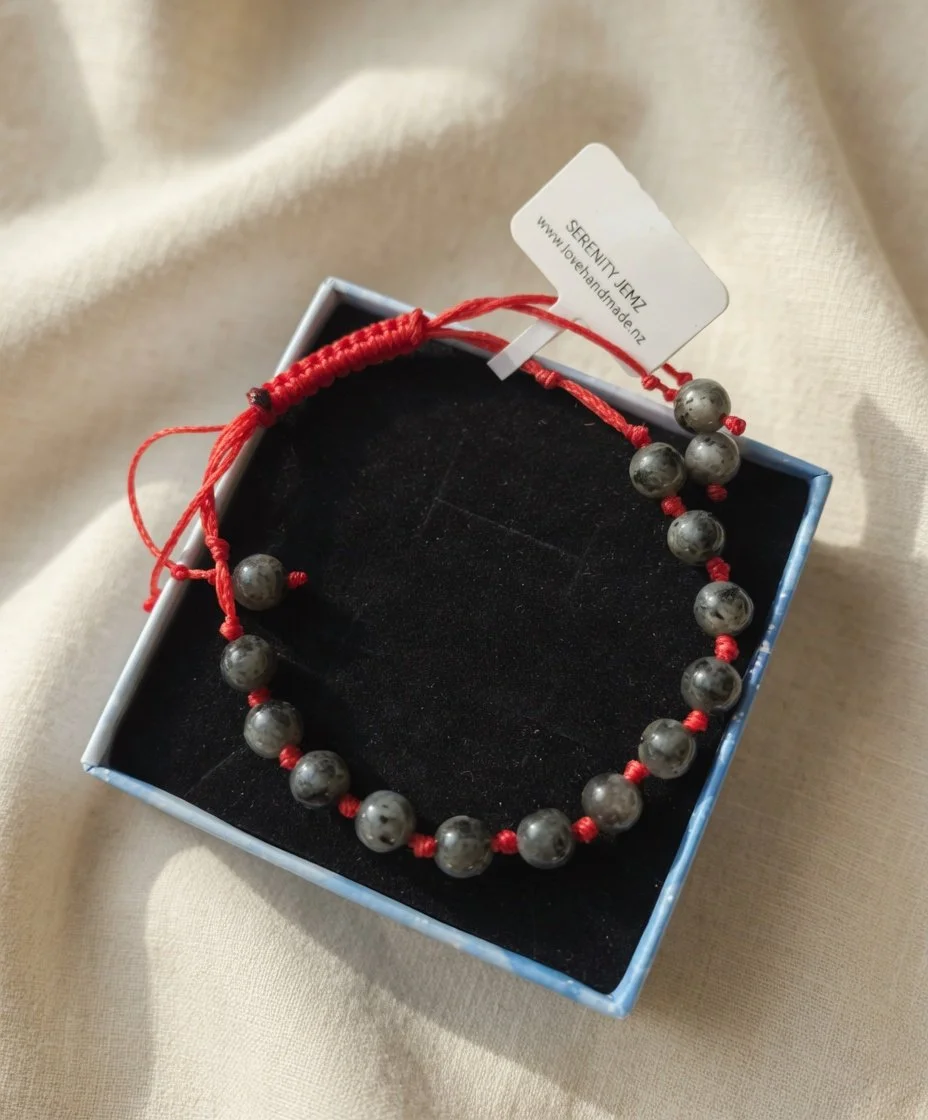 handknotted-natural-labradorite-gemstone-elegance-bracelet---sq4468775-enhanced-01.jpg