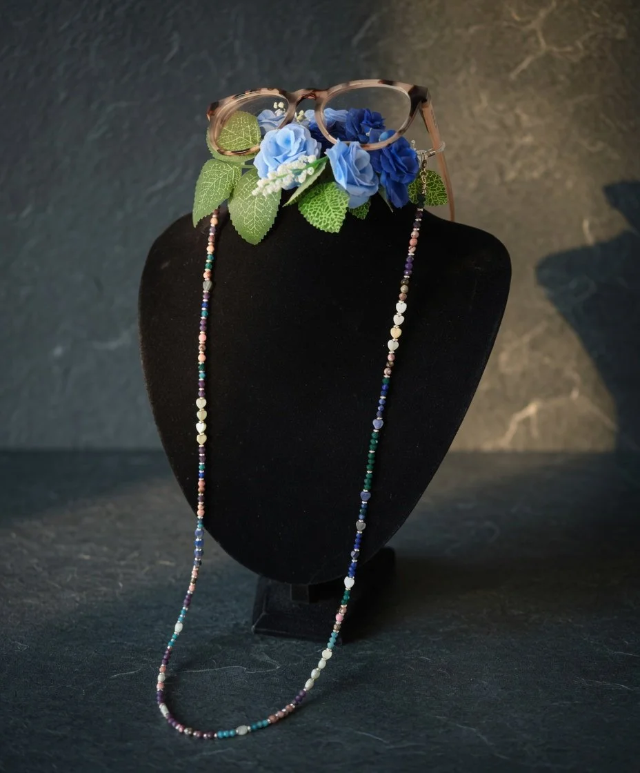 mix-gemstone-eye-glasses-chain-2---sq6928539-enhanced-01.jpg