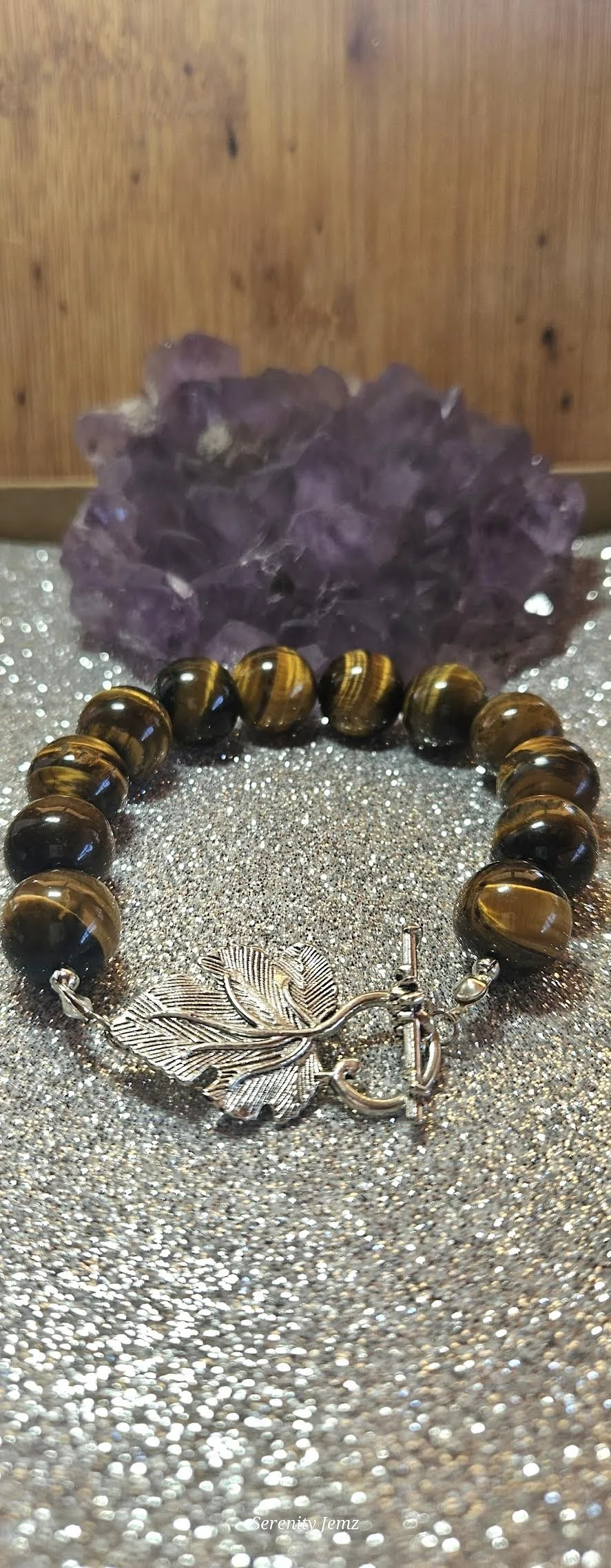 Handcrafted Tiger's Eye Bracelet with Leaf Clasp