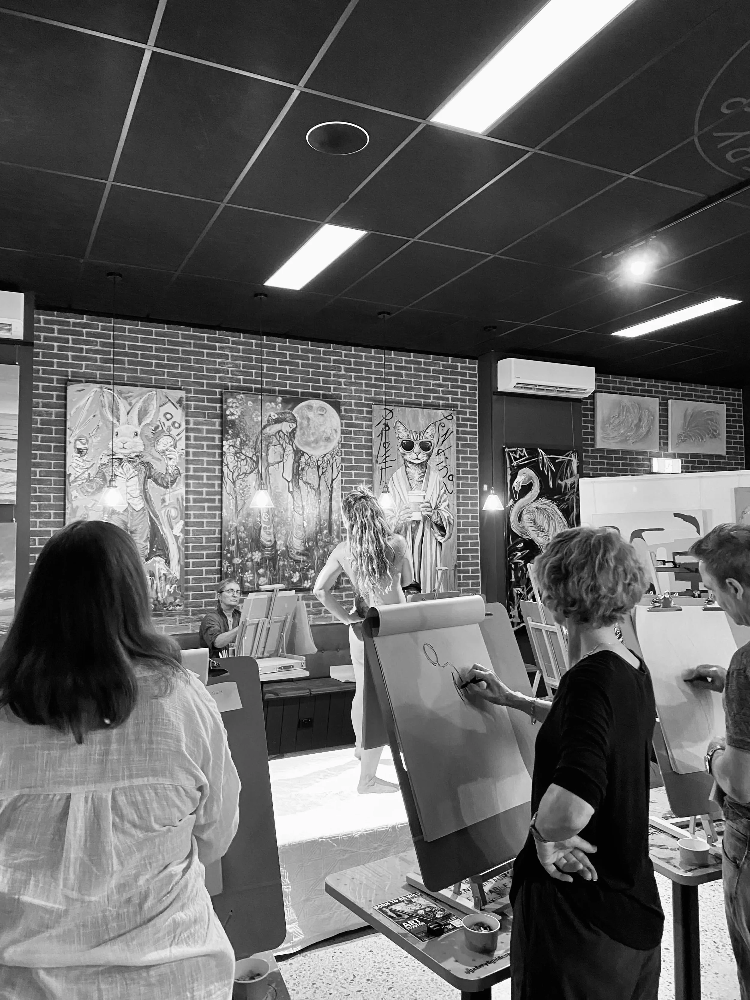 Life Drawing at Gallery 8 — A Night of Creativity