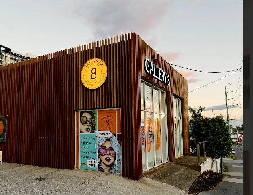 Life drawing class at Gallery 8 in Southport on the Gold Coast with artists sketching a live model