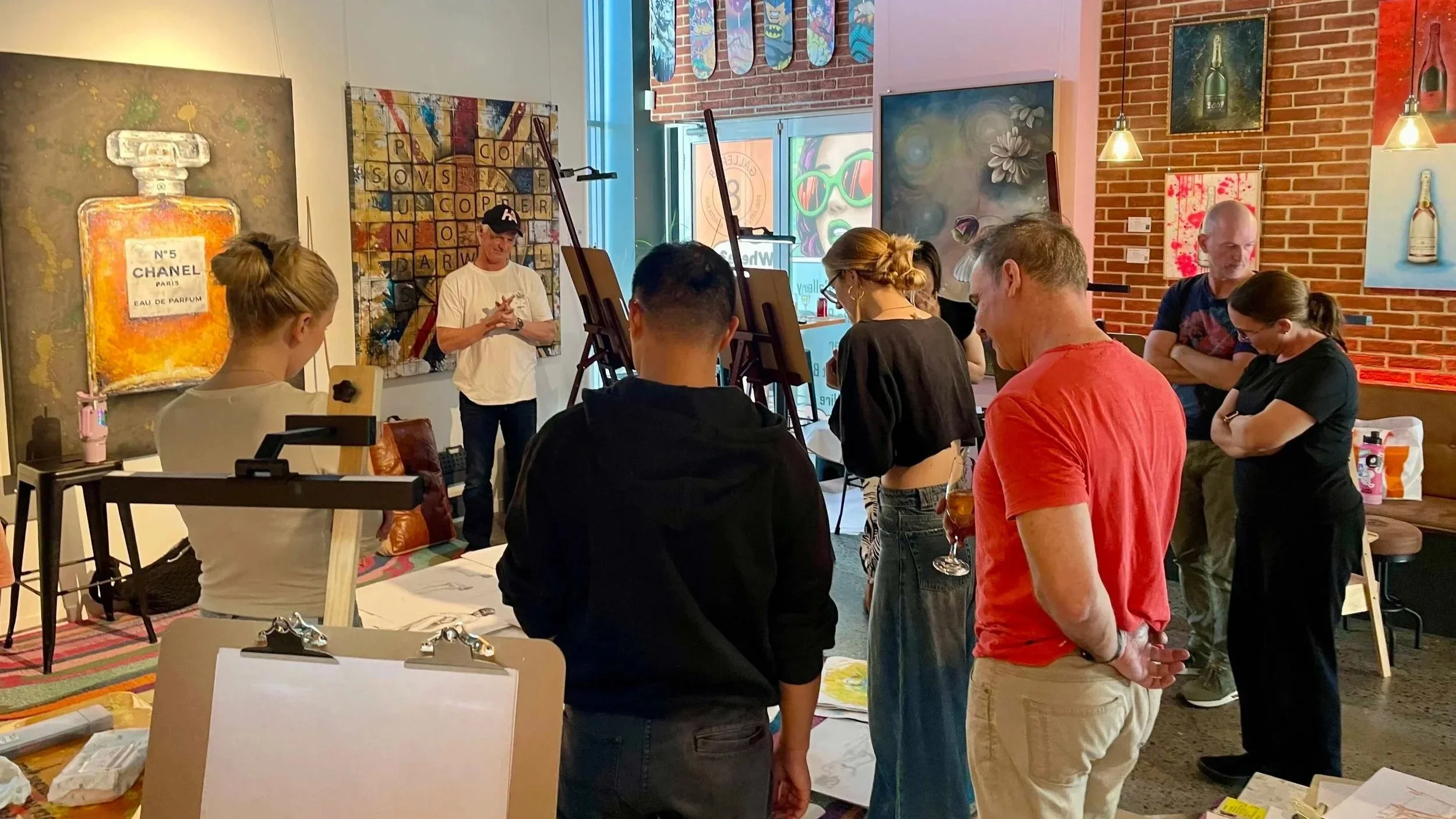 Discover Gallery 8, a contemporary art gallery in Southport on the Gold Coast, showcasing original artworks, creative workshops, life drawing classes, and unique events in a vibrant, boutique space.