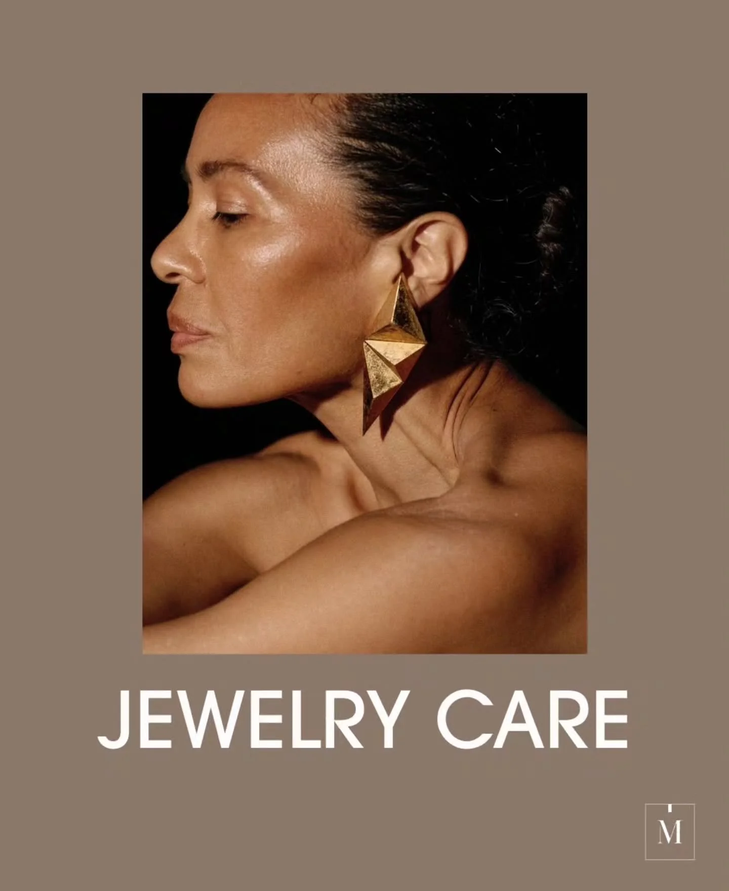 At MEYVN, we curate sculptural jewelry that deserves thoughtful care.

These pieces, often composed of natural and mixed materials, respond to how they are handled, stored, and preserved over time. As with art, oils, moisture, and improper storage ca