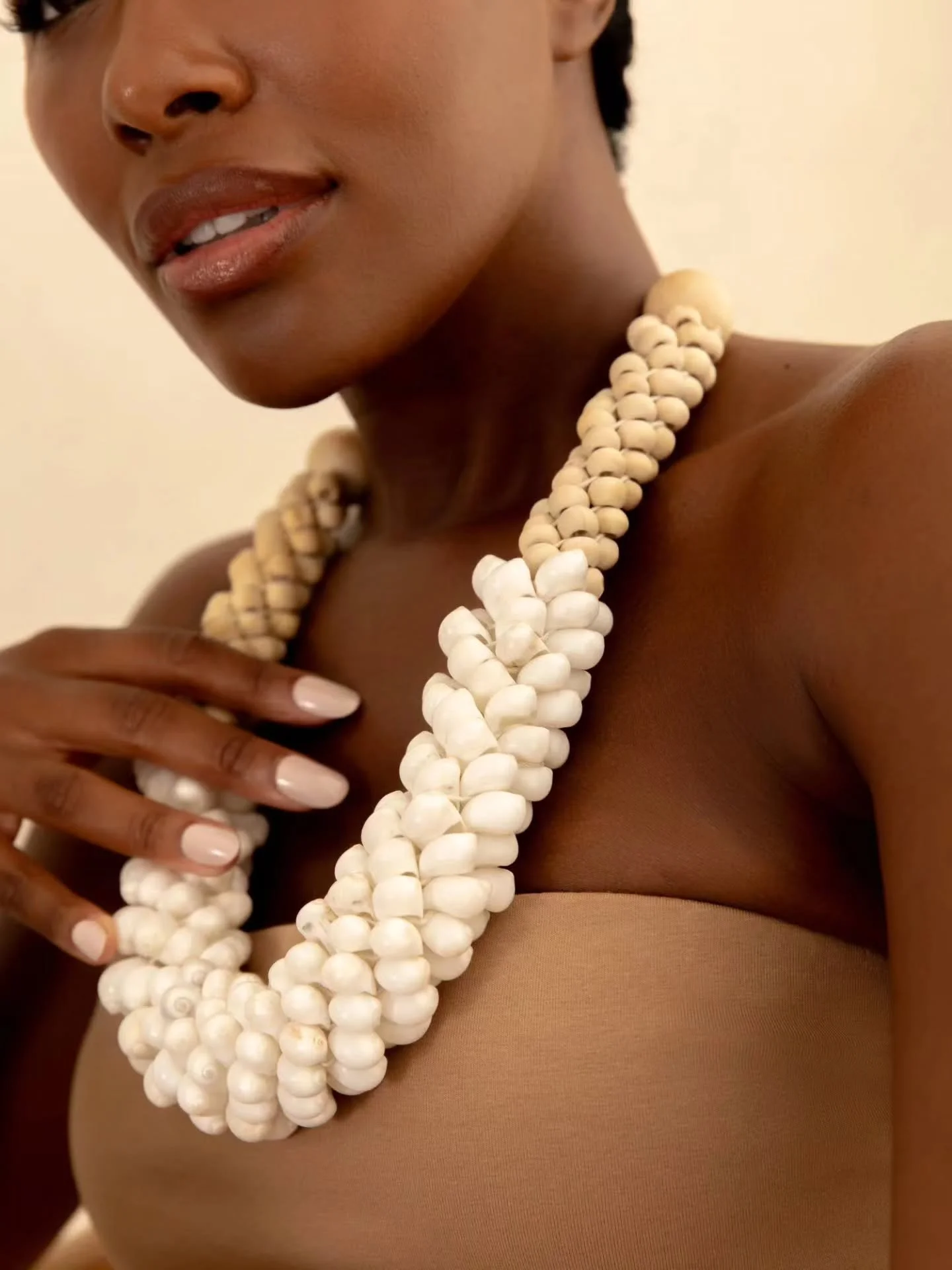 An effortless summer statement, light in feel and strong in presence.

Easy to wear, easy to travel with, it moves seamlessly from day to evening.

The piece you reach for instinctively.

Discover the Timidus Shell Necklace.

www.shopmeyvn.com

#SHOP