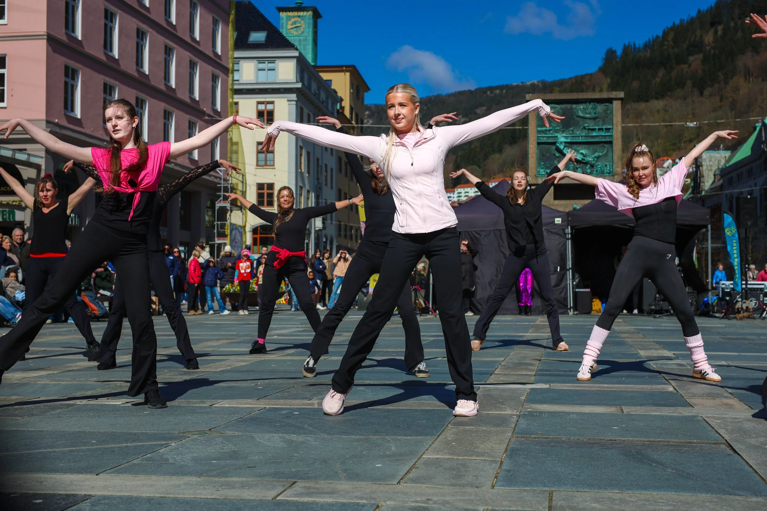Fotograf Trond Spurkeland, Bergen Dansesenter (Jazz koreografi med Silje Moe Iversen)