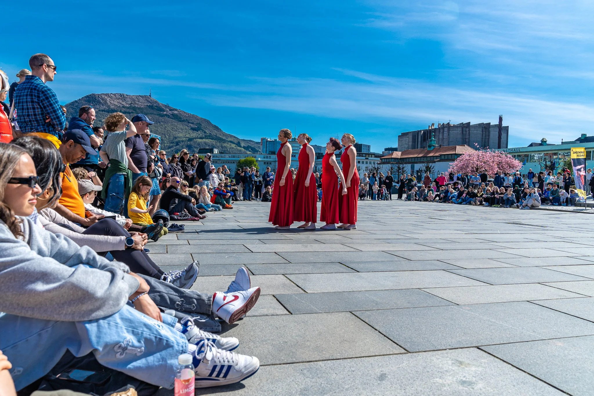Invitasjon til deltakelse på Dansens Dag lørdag 25.april 2026