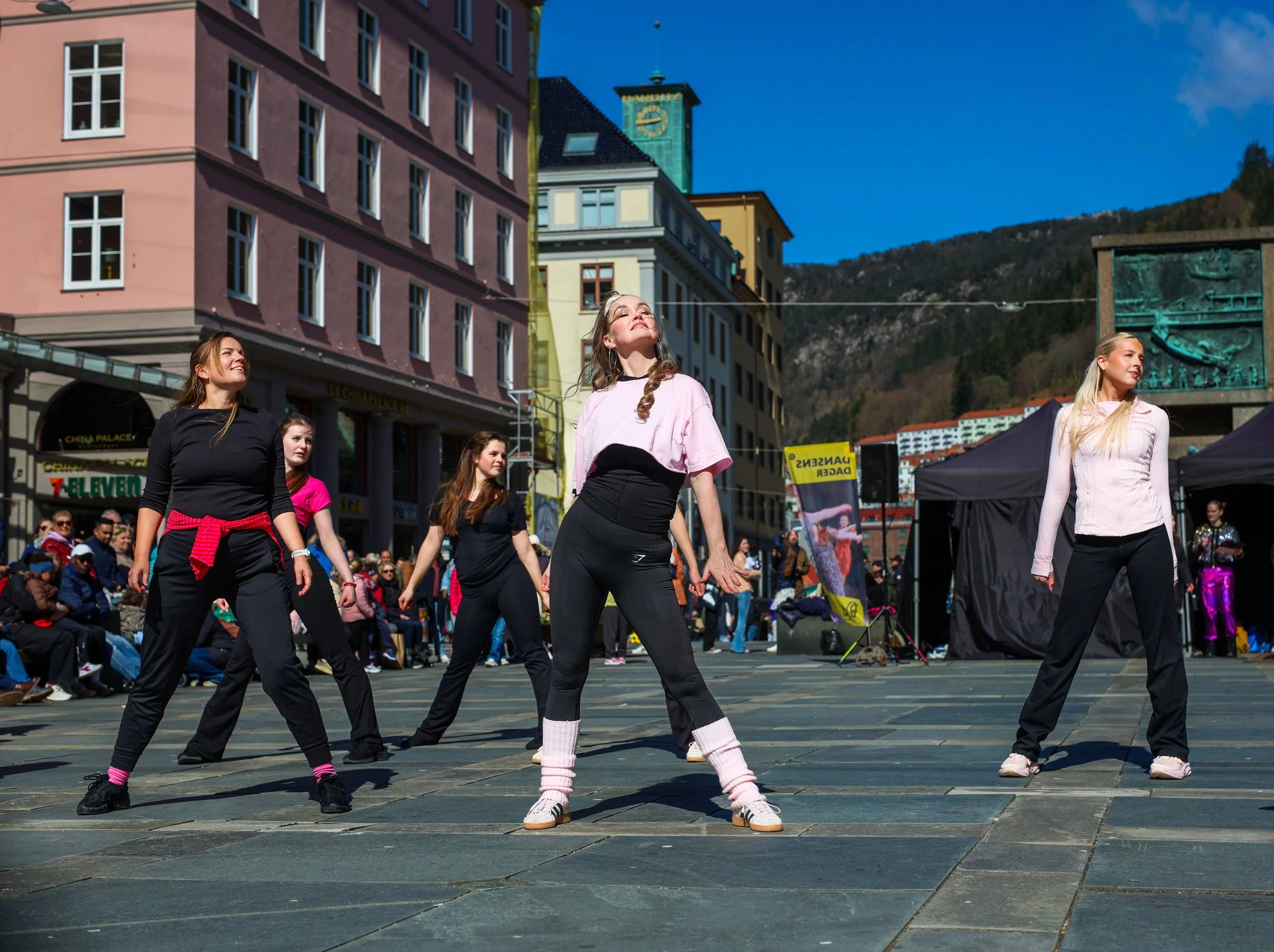 Fotograf Trond Spurkeland, Bergen Dansesenter (Jazz koreografi med Silje Moe Iversen)