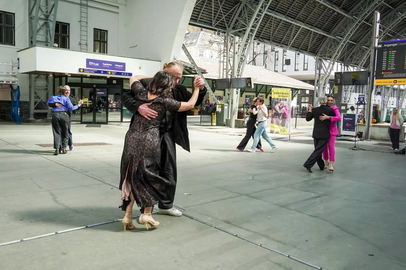 Fotograf Isa Kiviaho. Tango Abrazo