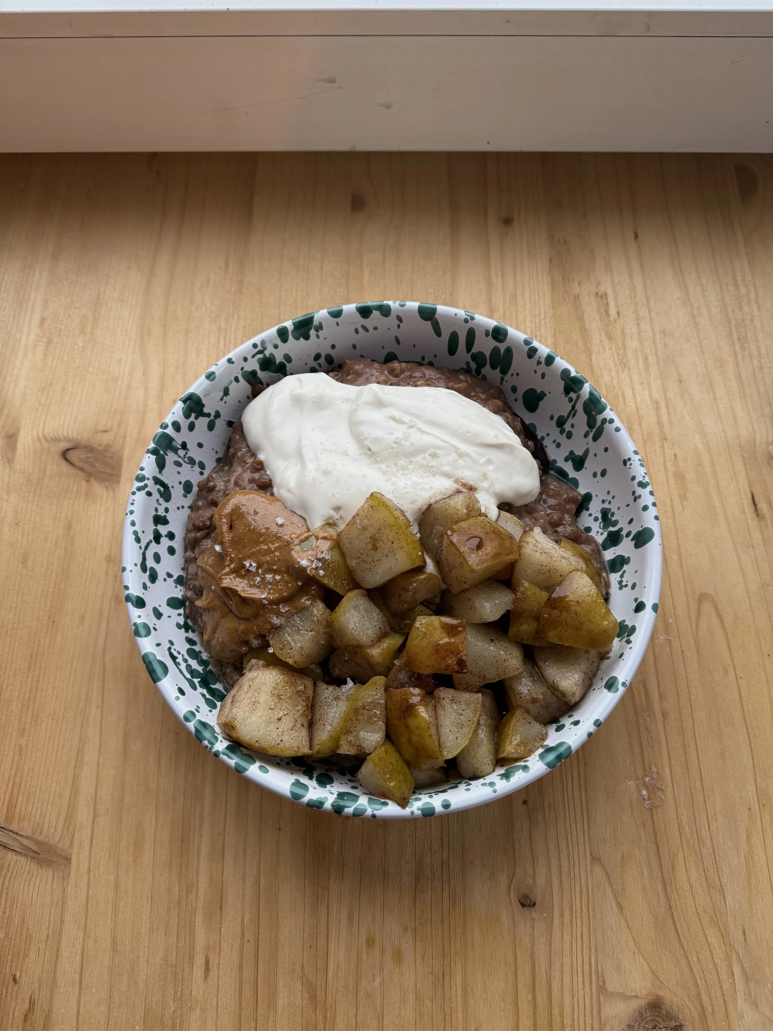 chocolate buckwheat with cinnamon pears