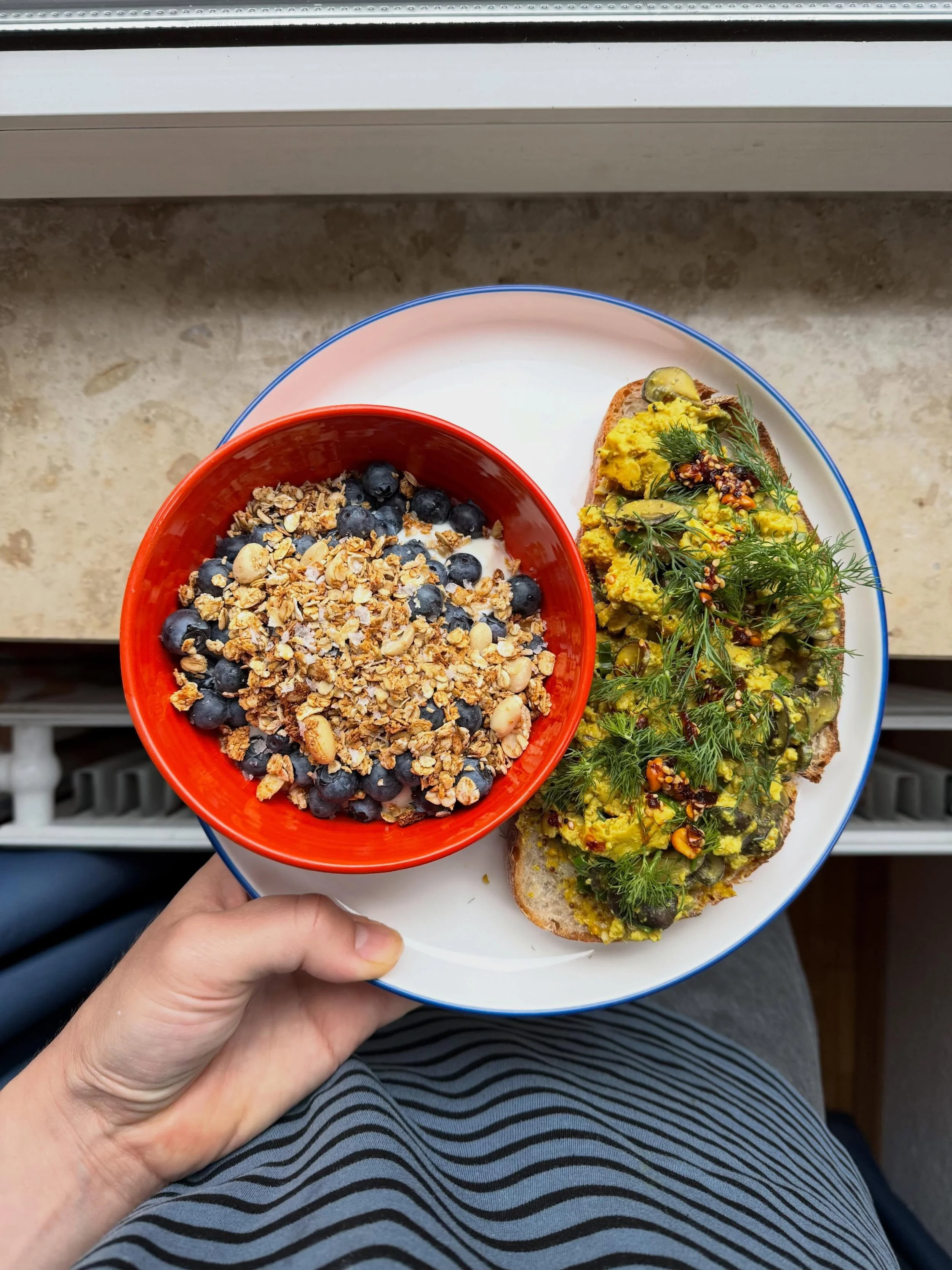 oh how i love cooking 

breakfast plate: tofu scramble on sourdough, yogurt bowl with granola 

roasted tomatoes and chickpeas with basil, served on thick skyr + bread for dipping 

millet porridge with sumac blueberries &amp; miso maple granola 

ro