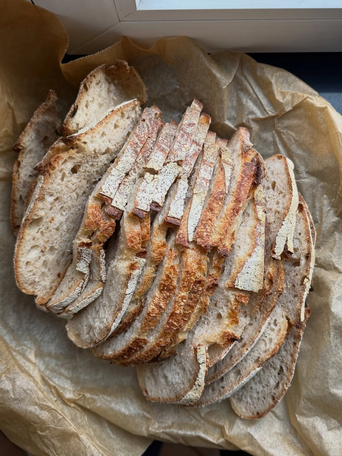 here&lsquo;s what i&lsquo;ve been cooking! 

1 &mdash; sourdough with 20% whole wheat flour 
2 &mdash; meal prep (details in my new video!) 
3 &mdash; peanut porridge with warm cardamom cherries 
4 &mdash; @freshofftheraq sticky lemon tofu 
5 &mdash;