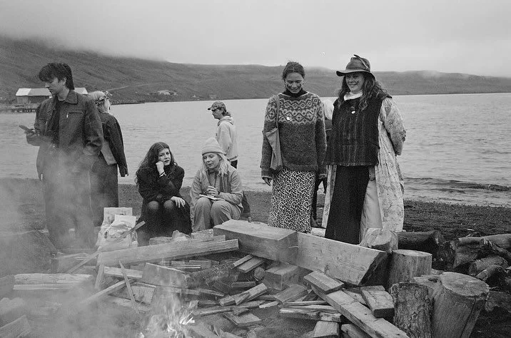 Fr&ograve;(u)n at LungA | with @elin_margot 
photos captured by @meganotnes ❤️
@lunga.festival 

How can we express love for the ground we live on? How do we recognize the living body of nature, acknowledge its untamed value, and give it agency withi