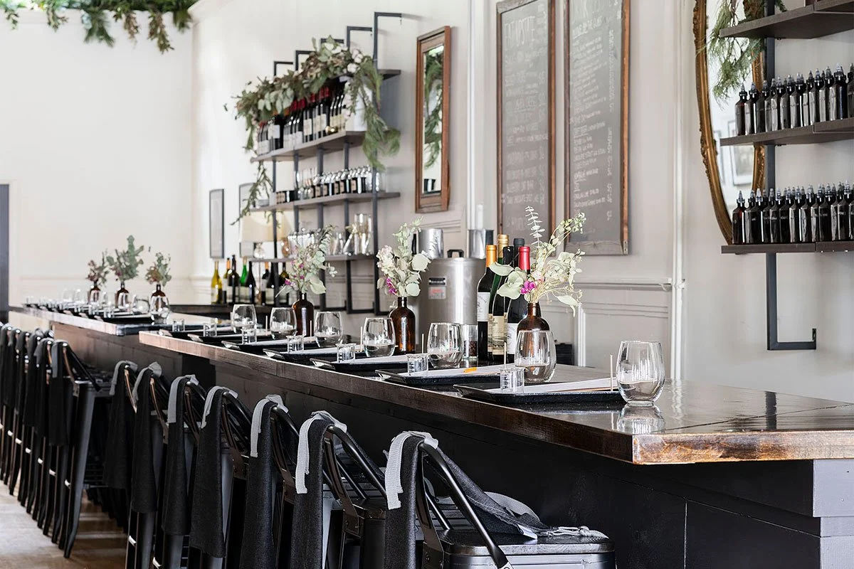 0OMP513d-Poured-Candle-Wine-Bar.jpg