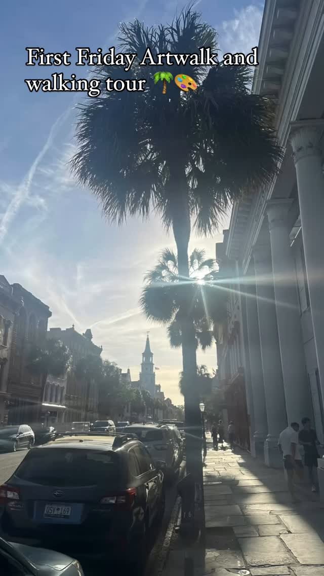 Looking for your weekend plans? Check out the First Friday ArtWalk on May 2! We loved art hopping in April with our friend and tour guide extraordinaire @walkandtalkchs. This was perfect for my art loving parents visiting from CA. Palm & Proper w